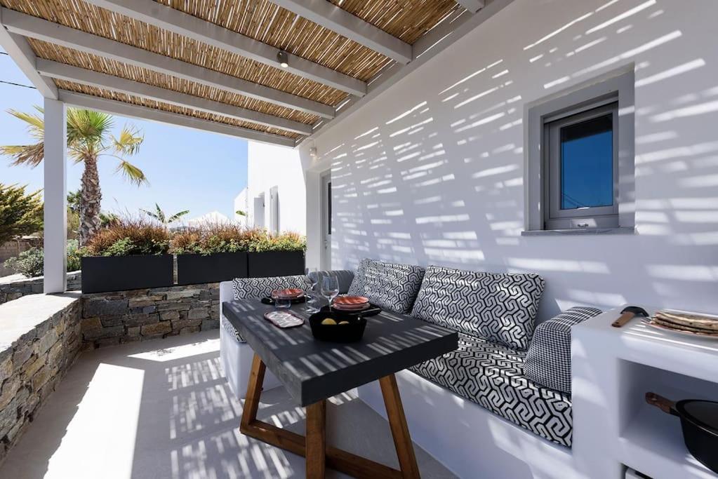 Black Pearl Villa - Sea Front view 2