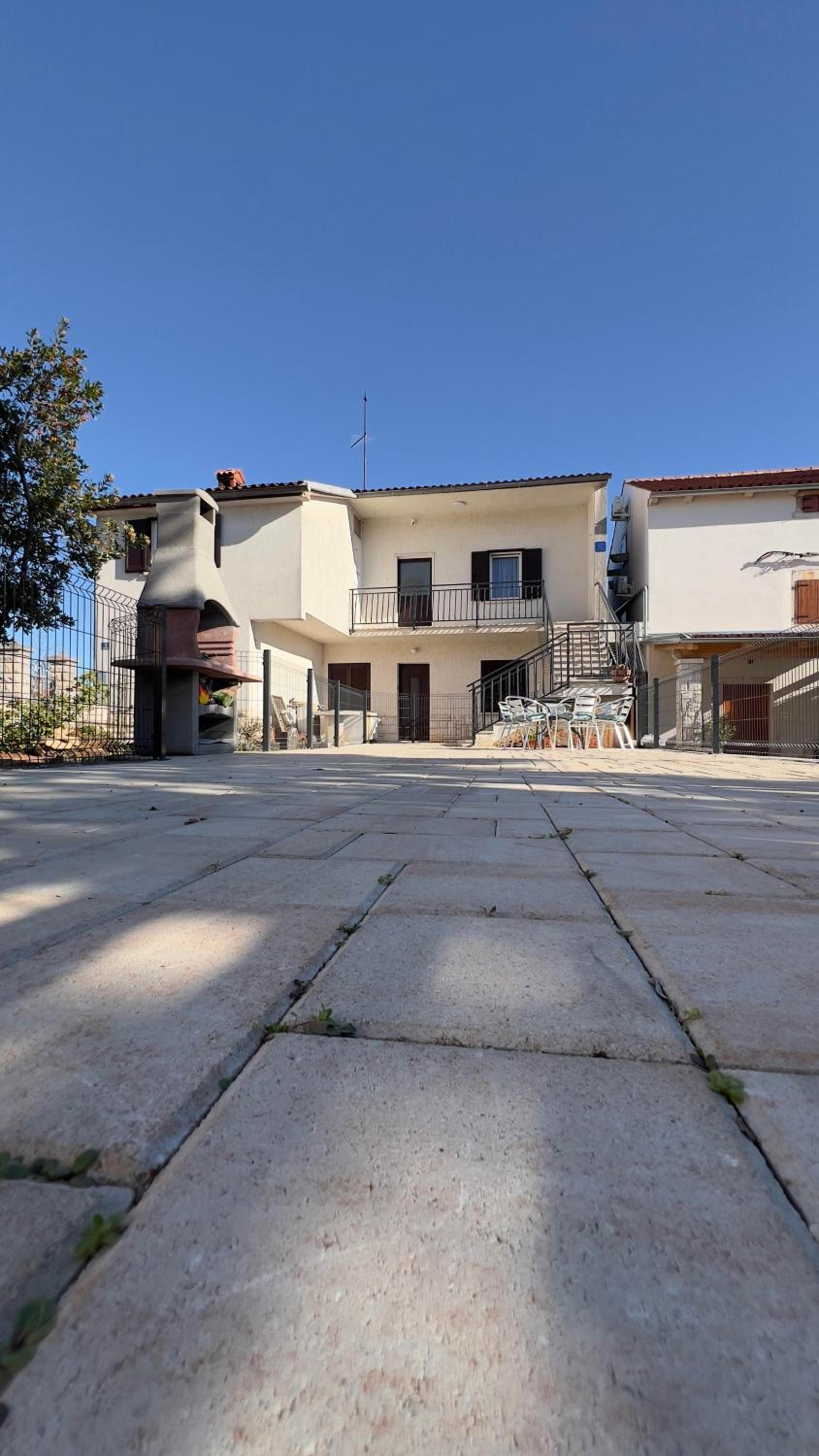 Holiday Apartment Venera view 3