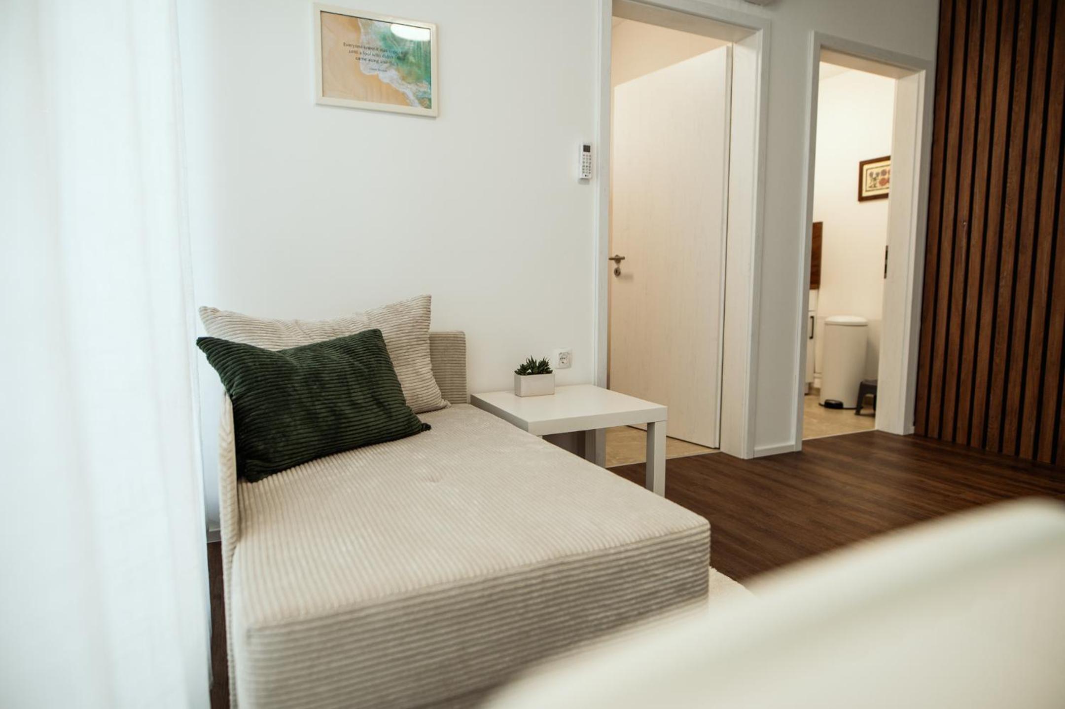 Anur Apartment