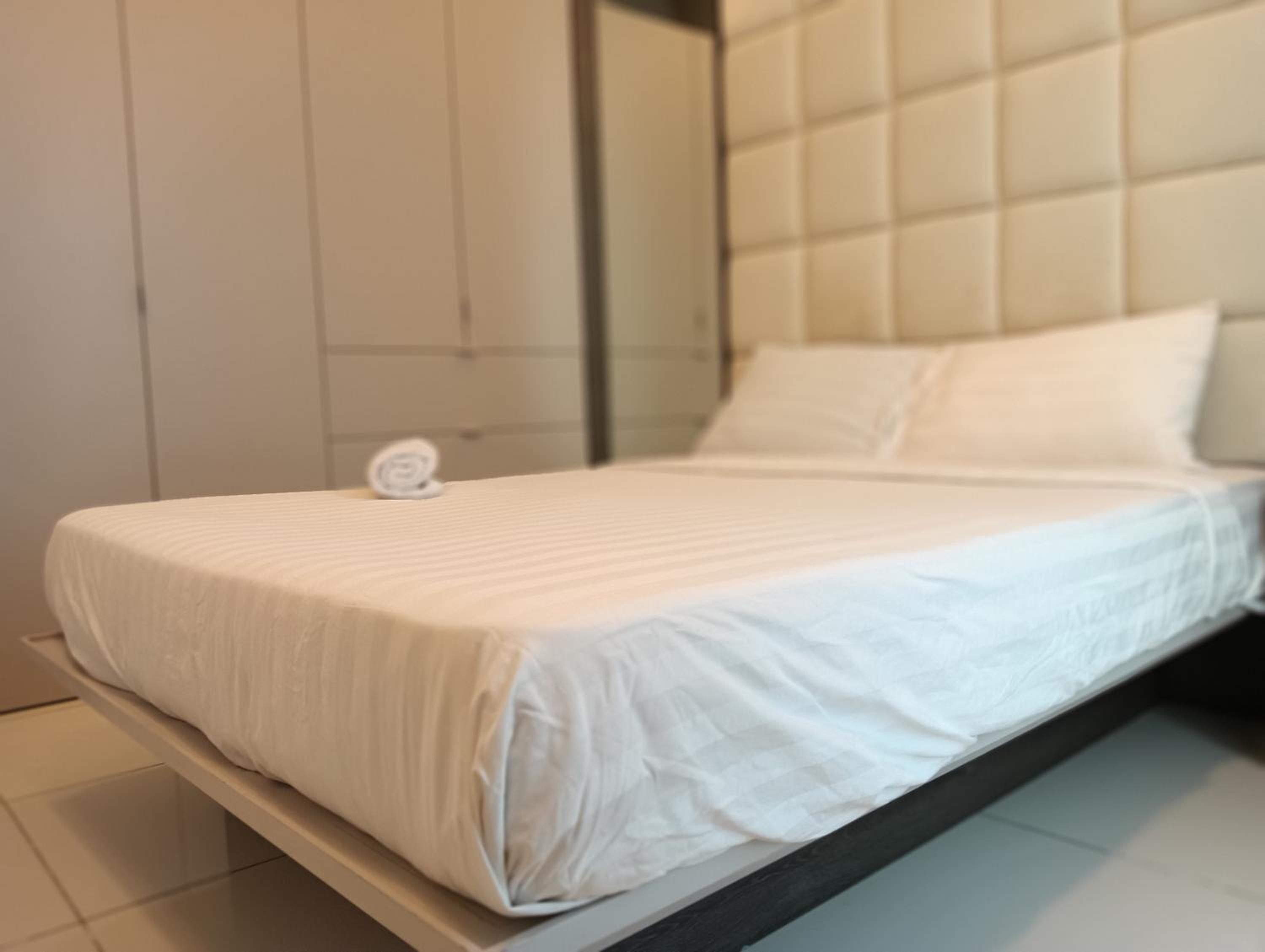 Robertson Special Suite KL