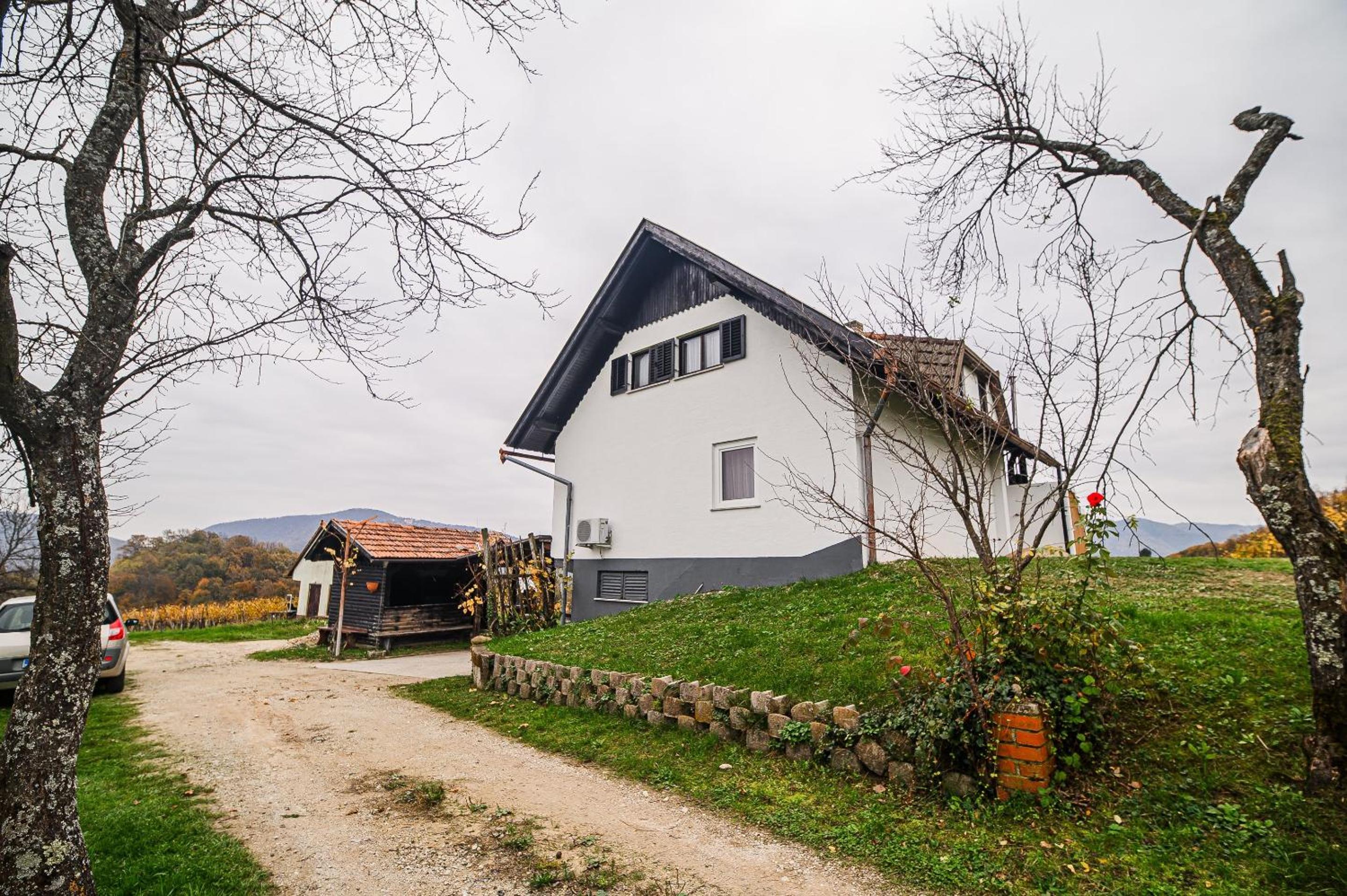 Hotel Two Bedroom Apartment Trta With Hot Tub