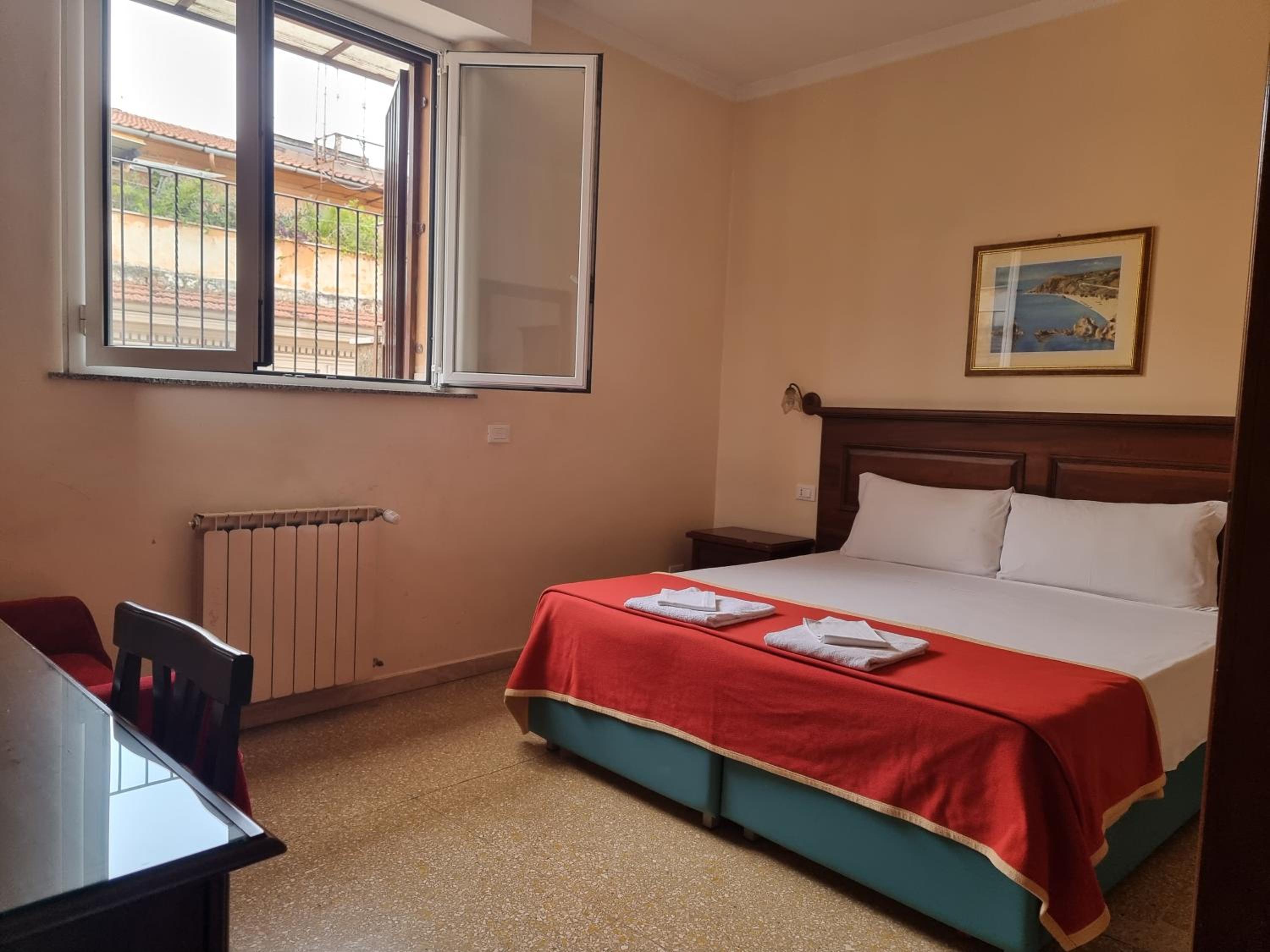 Domi 10 Apartment, Stazione Termini, Via Curtatone 12 photo 4