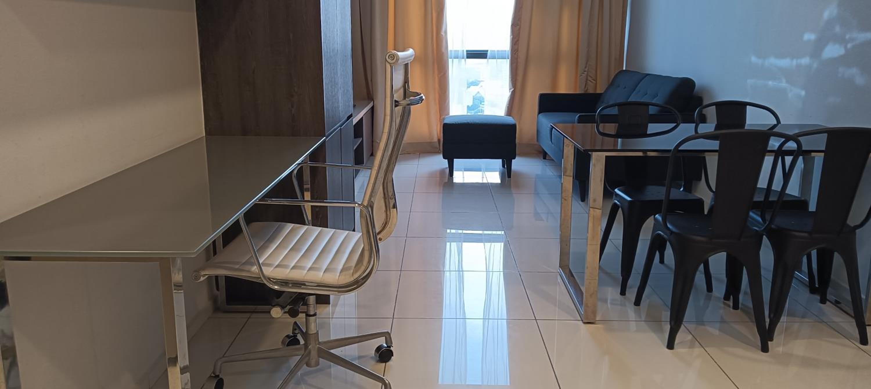 Robertson Special Suite KL