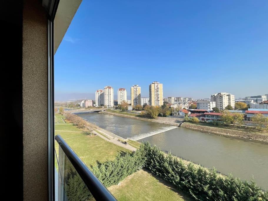 Jurukov Riverside Apartment view 2