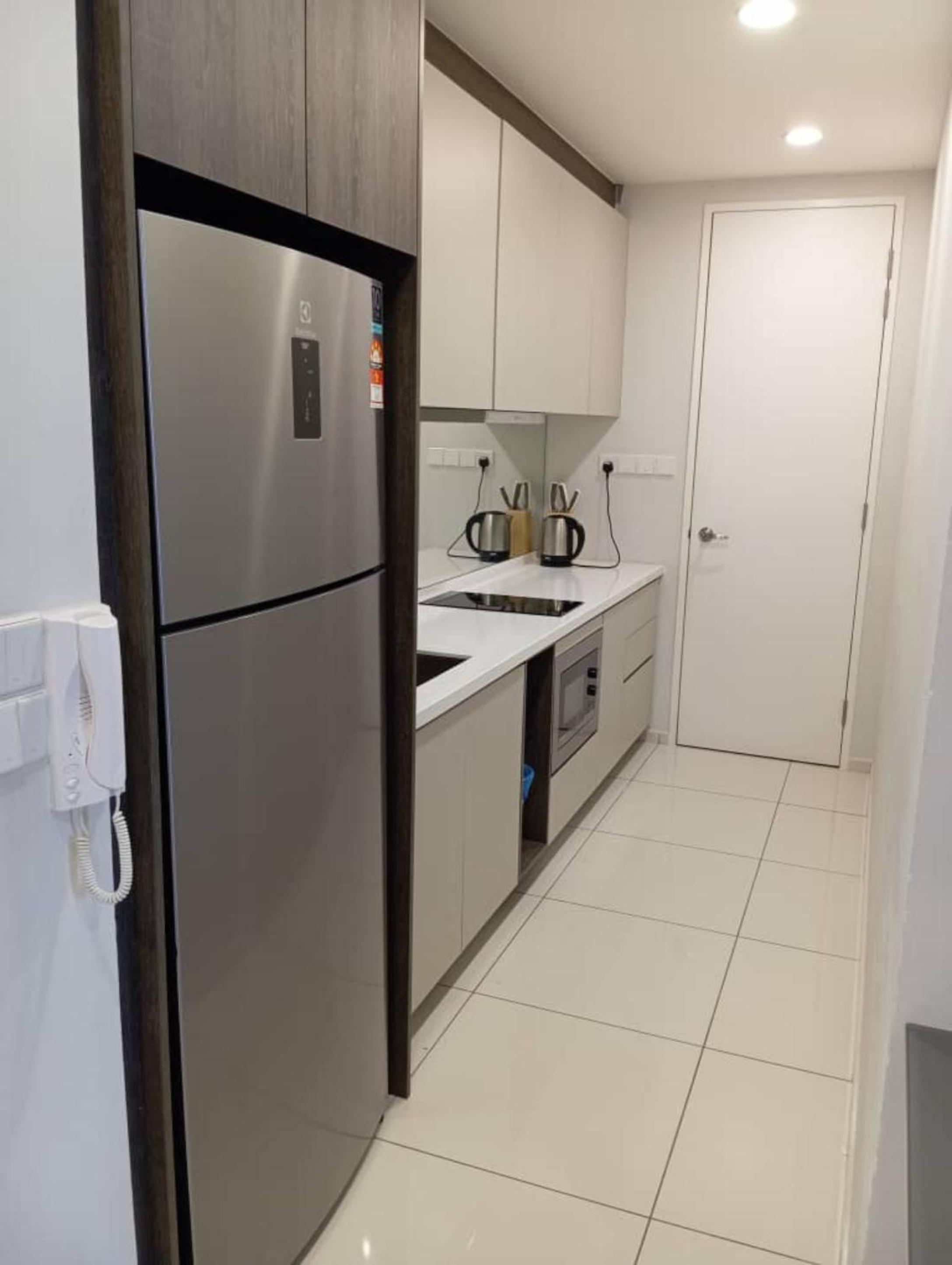 Robertson Special Suite KL