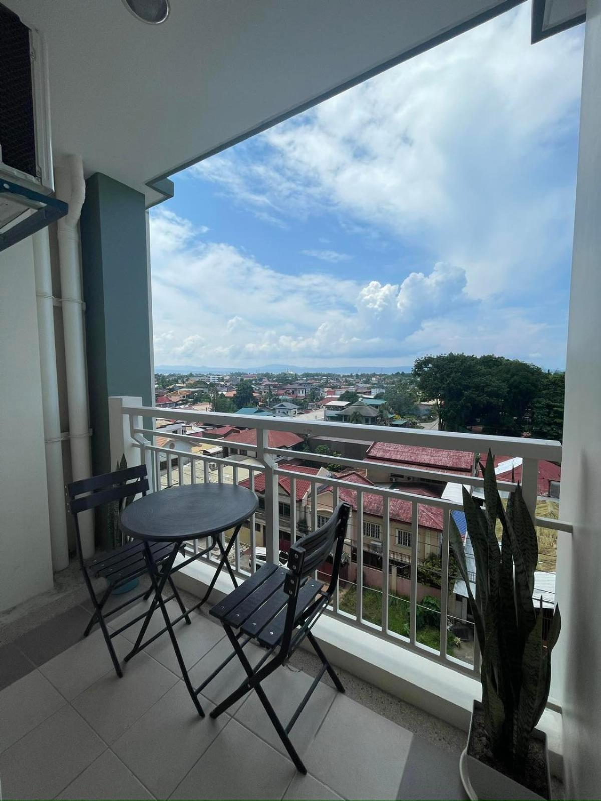 1 BR Condo with balcony in Verdon Parc Trevans 512 view 5