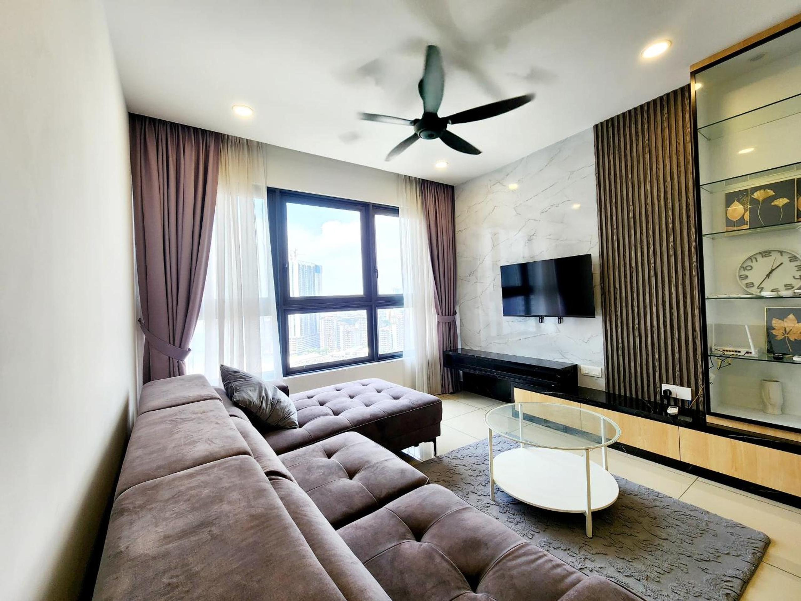 Luxury Spacious 4 Bedroom Suite - Cheras Maluri MRT