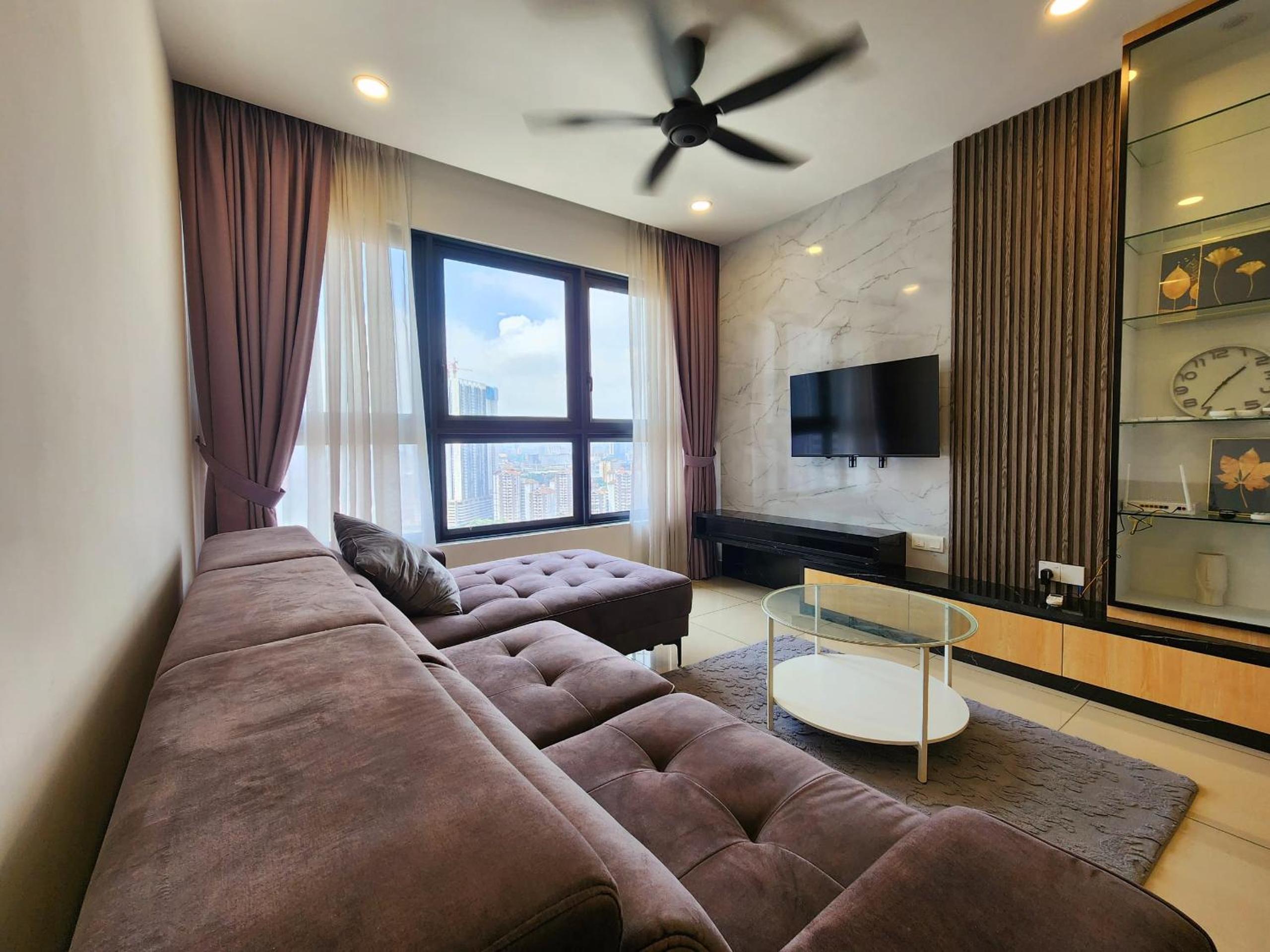 Luxury Spacious 4 Bedroom Suite - Cheras Maluri MRT