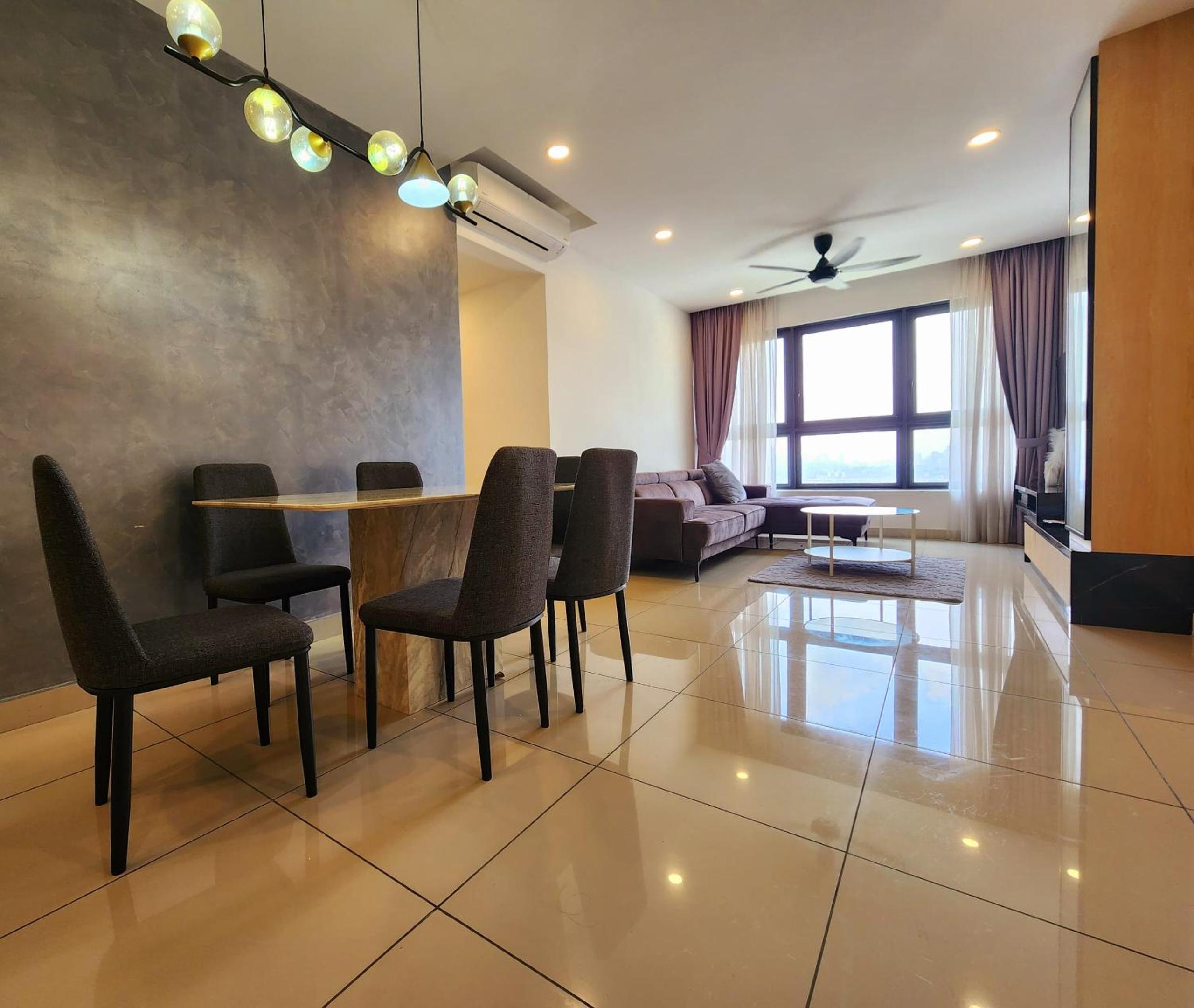 Luxury Spacious 4 Bedroom Suite - Cheras Maluri MRT