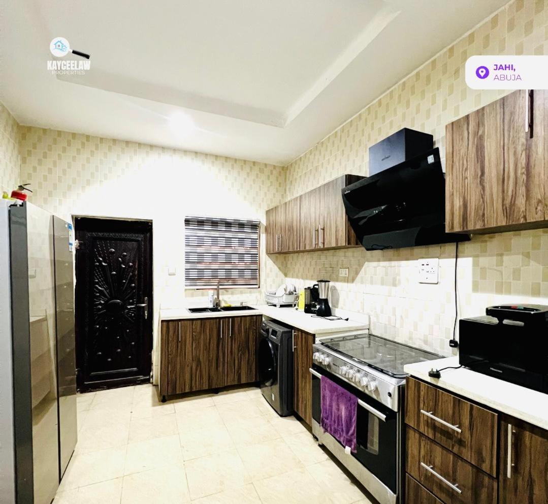Bustal Homes-home away 4RM home view 4