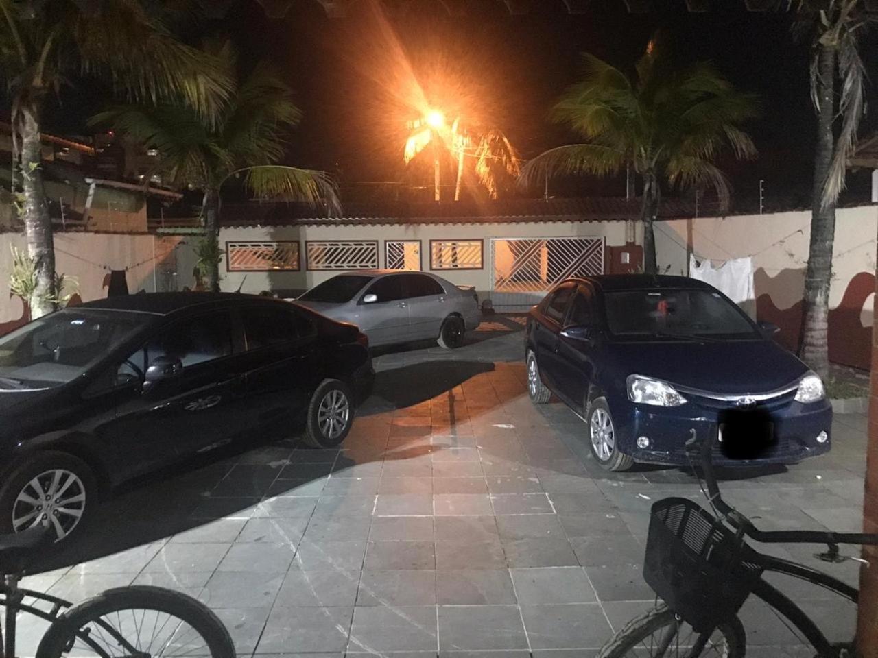 Suite 5 a 3 quadras da praia