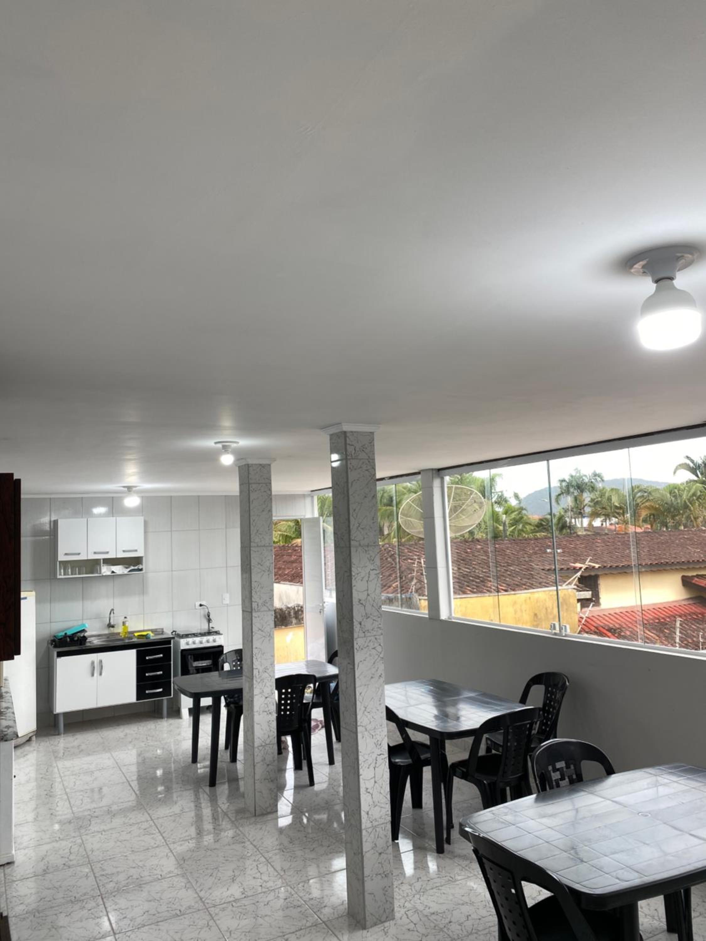 Suite 5 a 3 quadras da praia