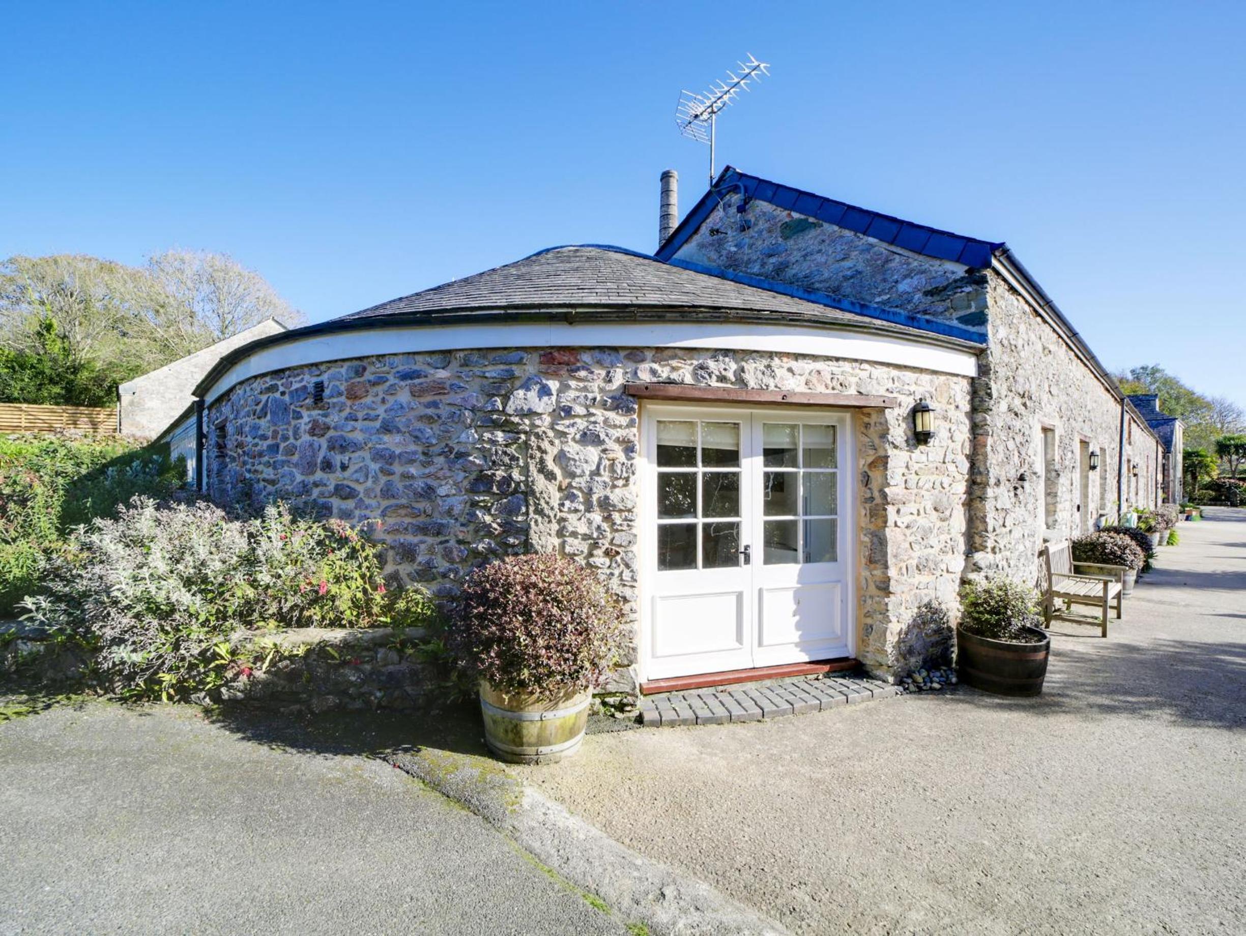 Dolphin Cottage