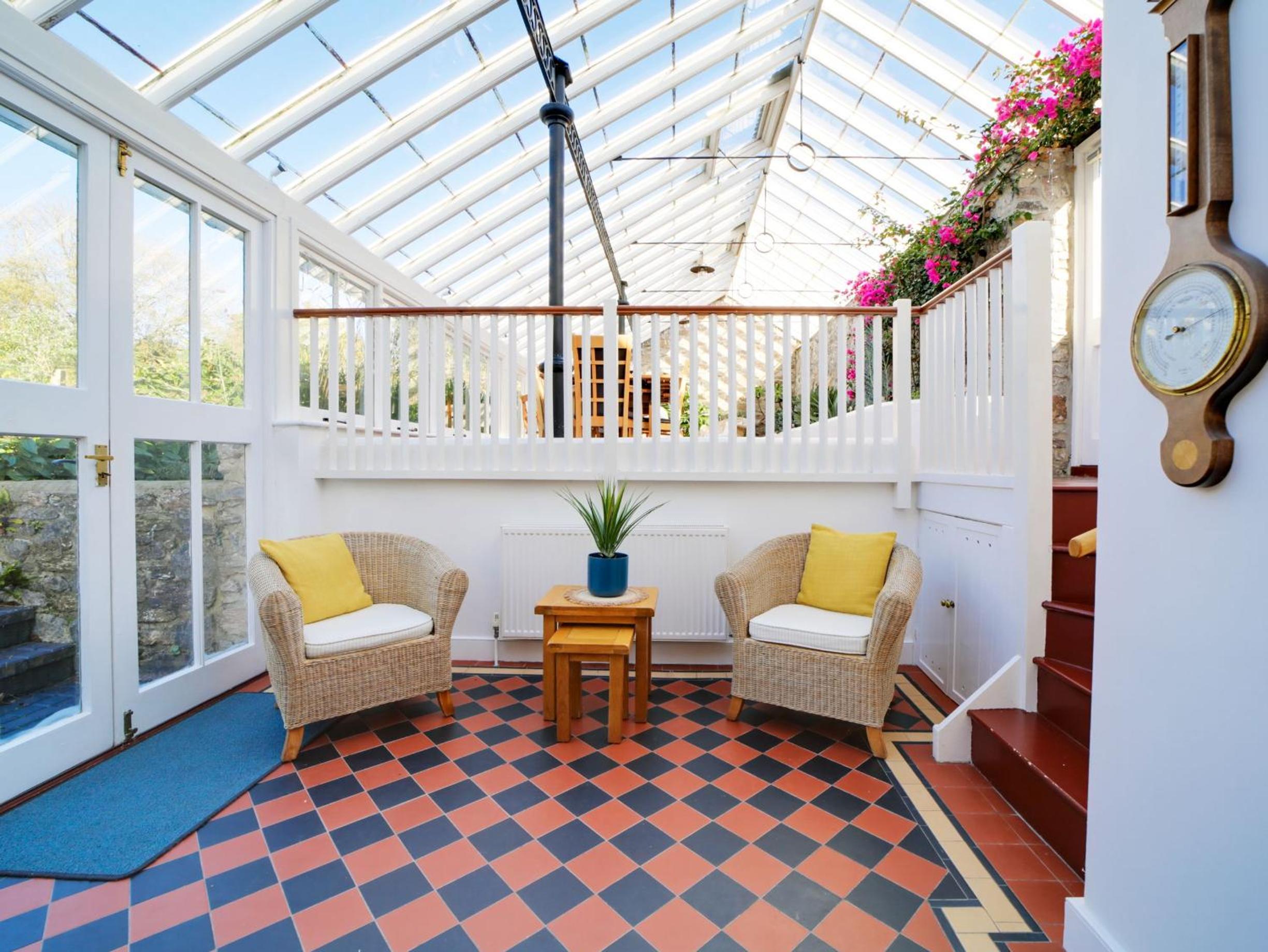 Dolphin Cottage