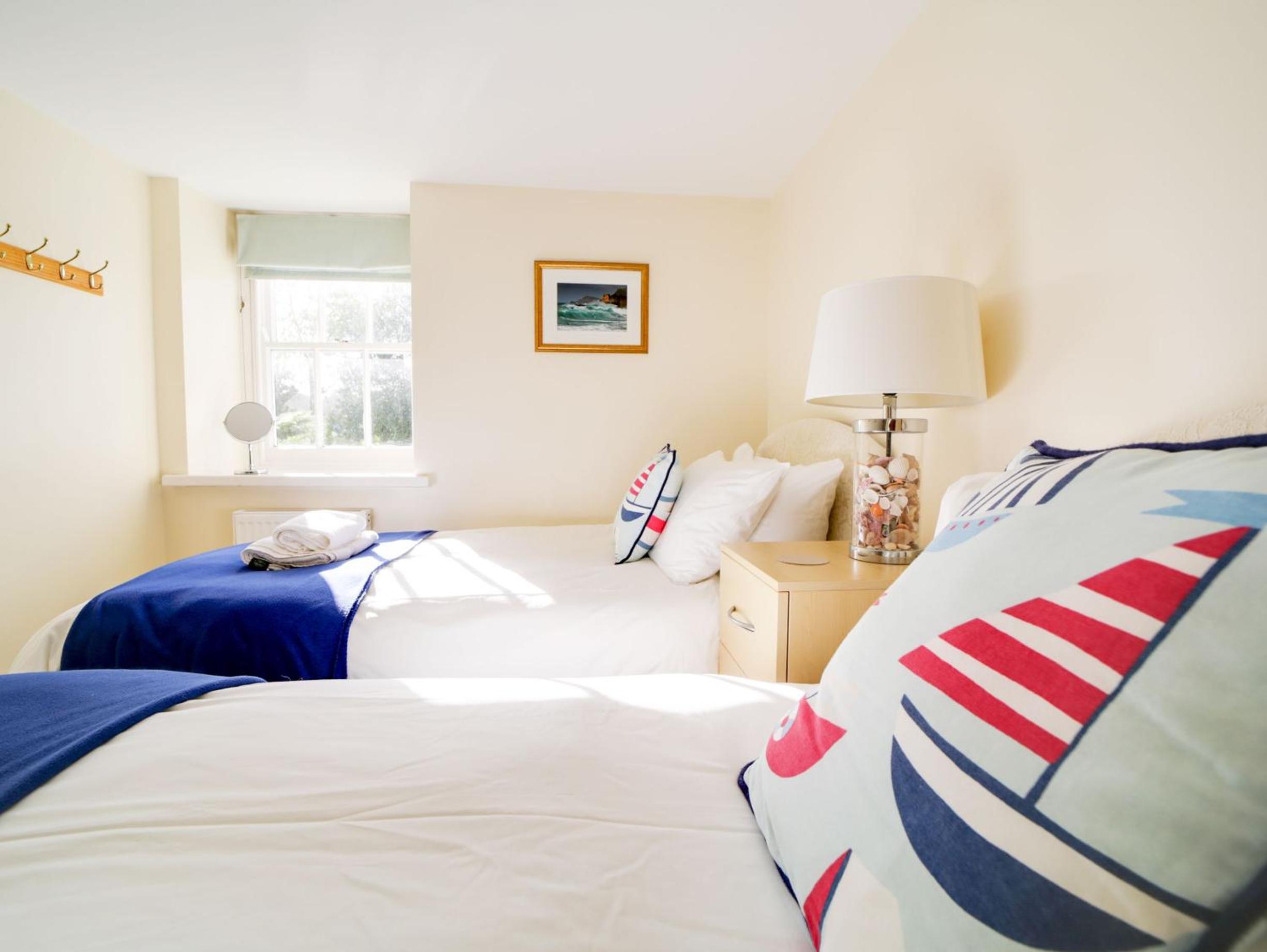 Dolphin Cottage