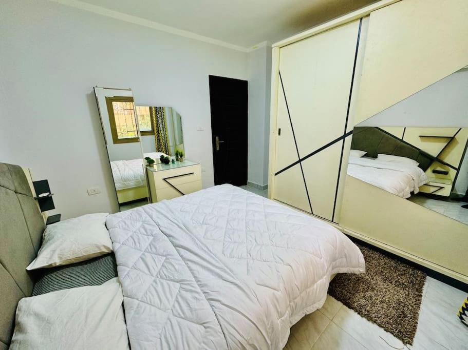 Relaxing Apartment with garden view in New Cairo By landmark Stays