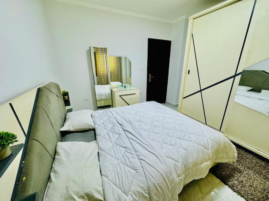 Relaxing Apartment with garden view in New Cairo By landmark Stays