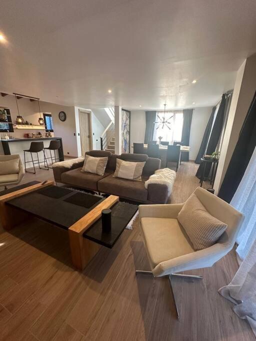 Casa Nueva en barrio privado