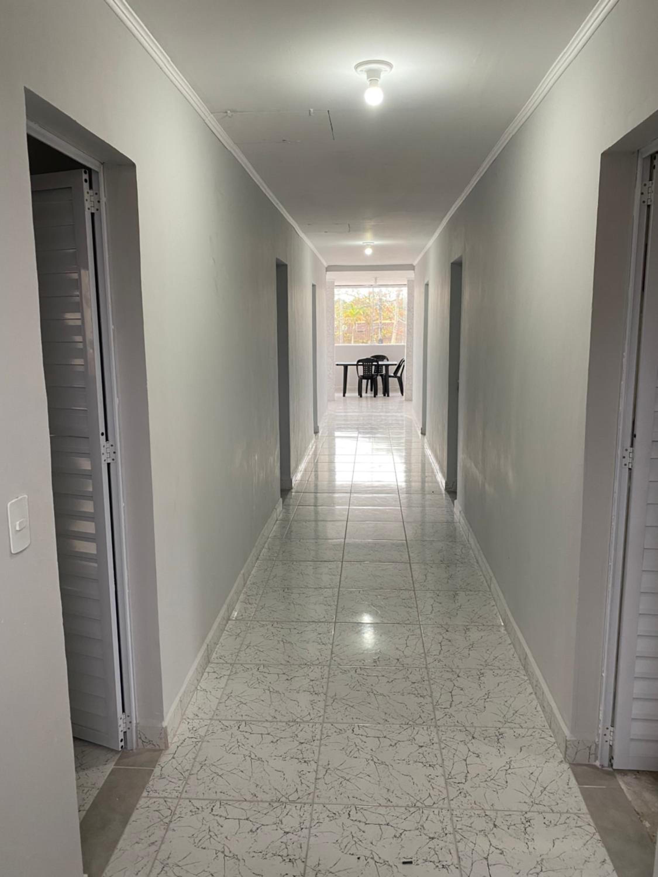 Suite 6 a 3 quadras da praia