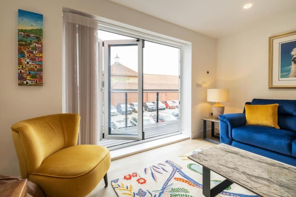 7 Saddler Court, Bury St Edmunds view 2