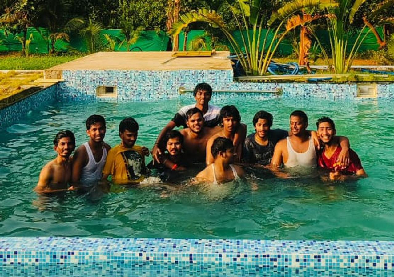 Hangout Hills Resorts