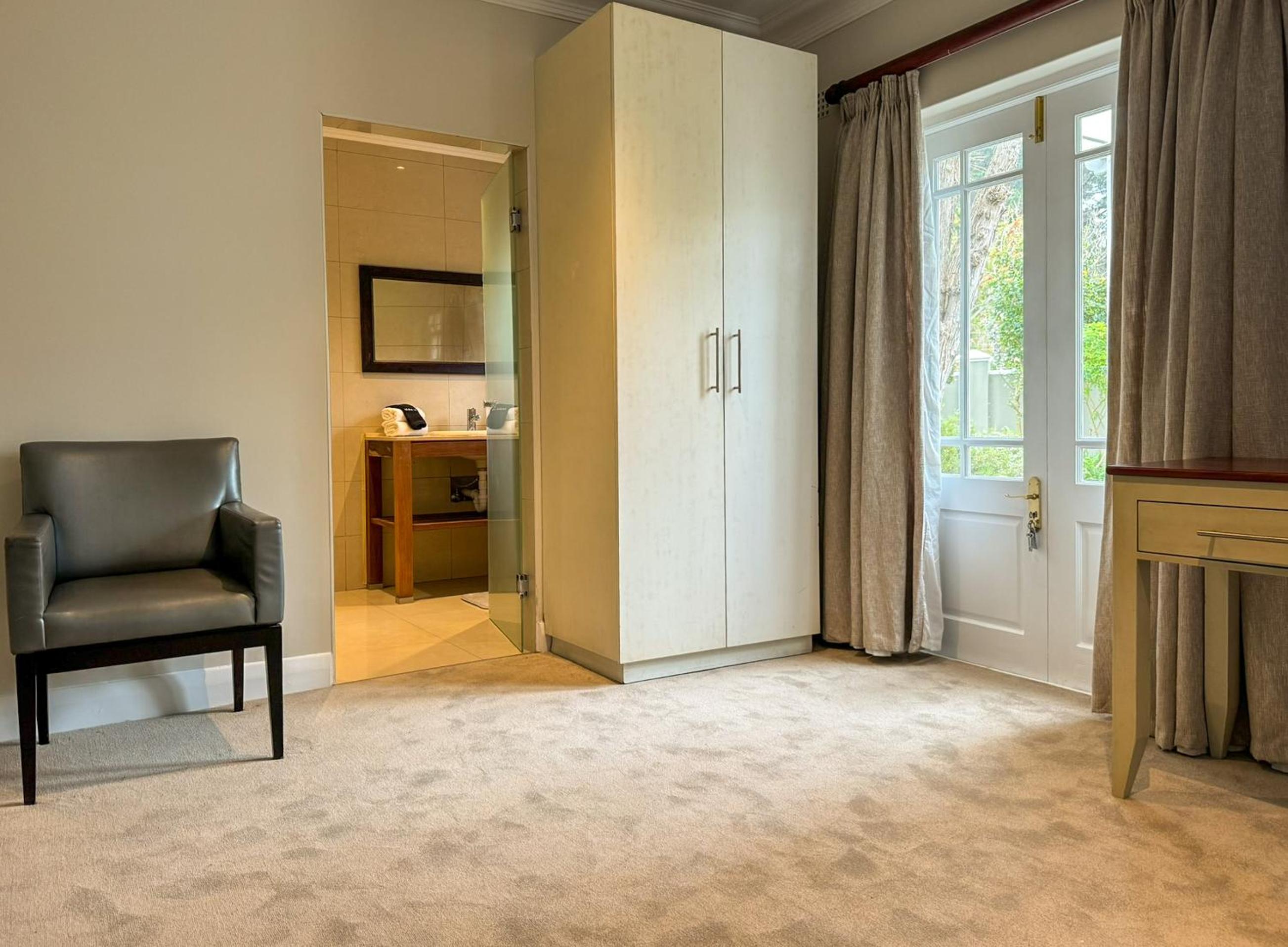 Tokai Forest Guest House, photo 12