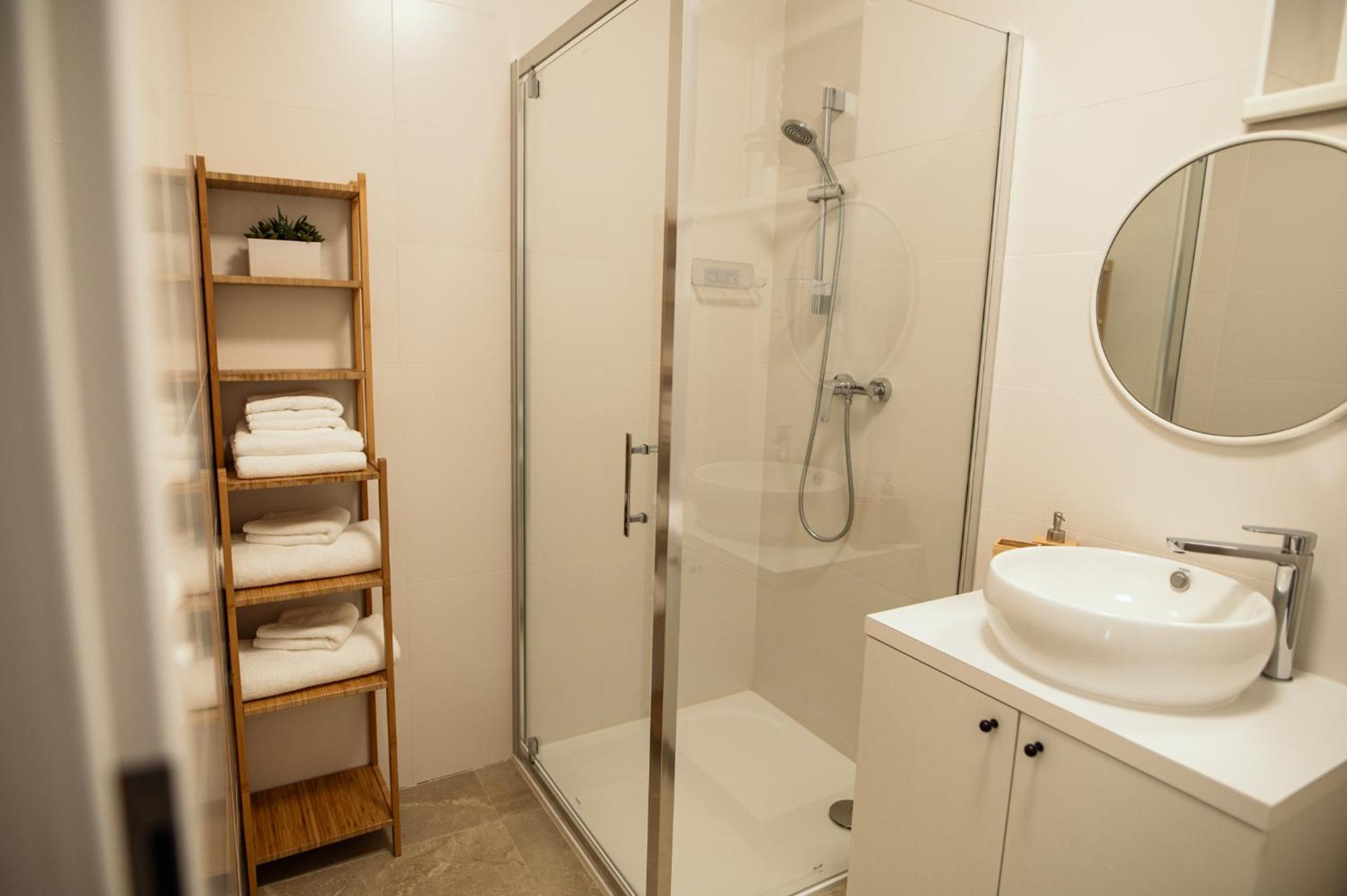 Anur Apartment