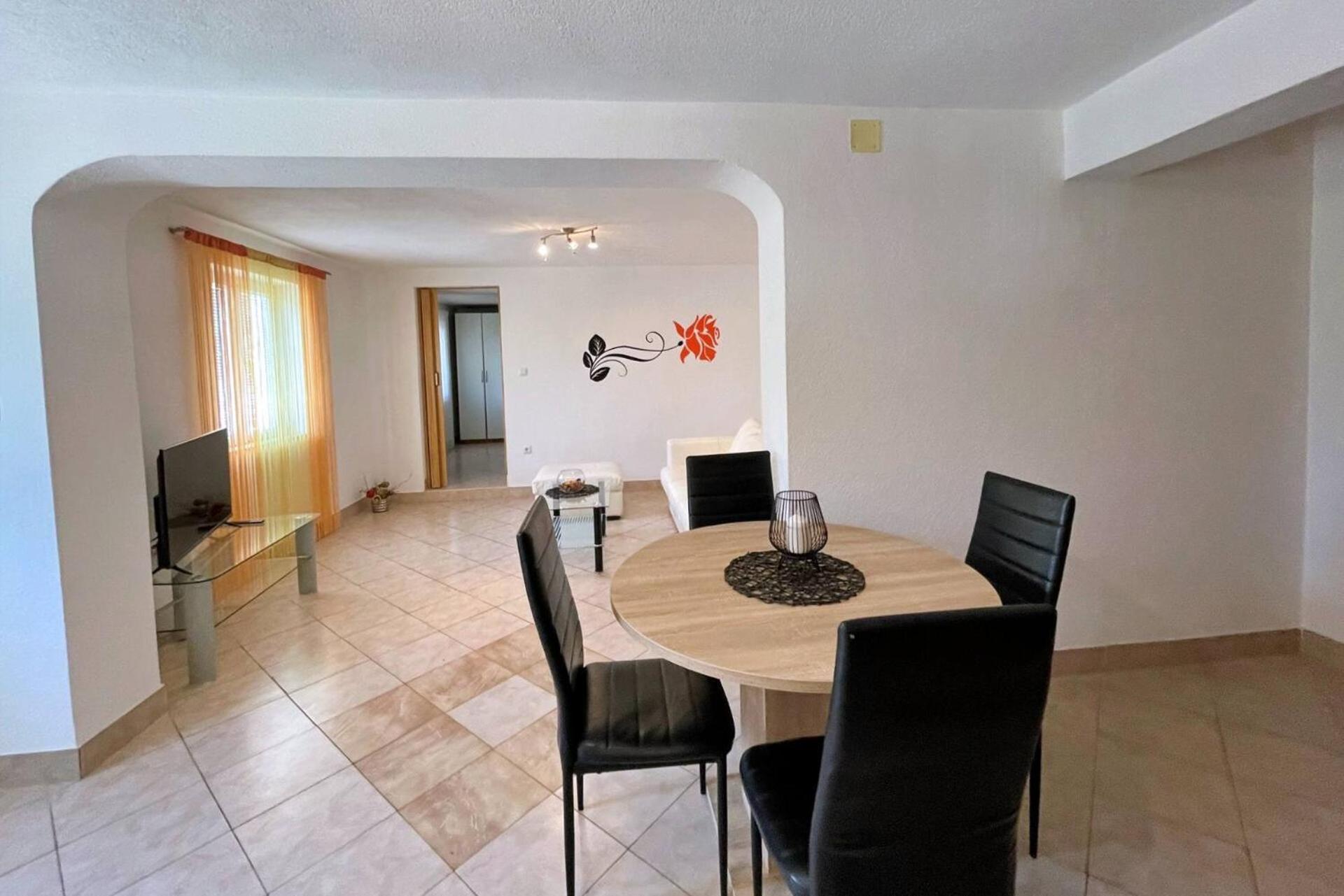 Top Apartments