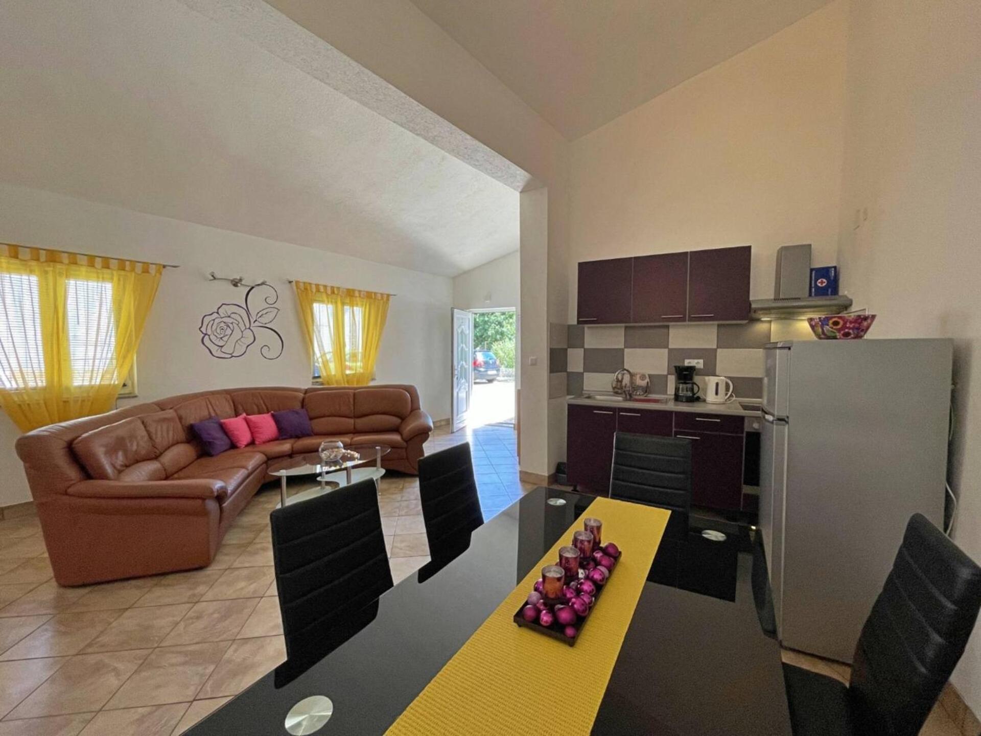 Top Apartments