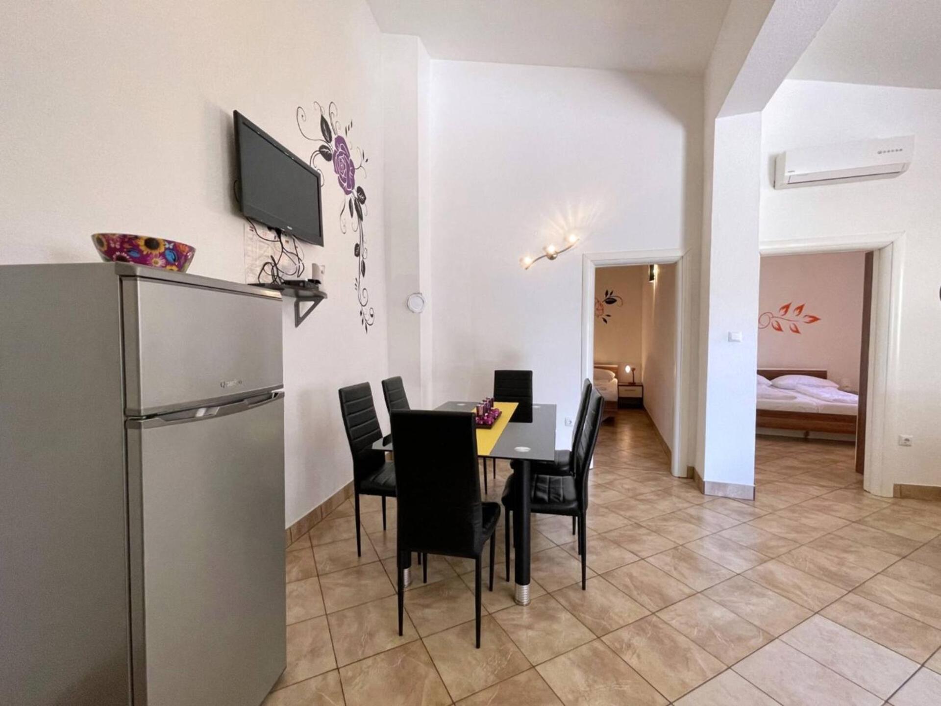 Top Apartments