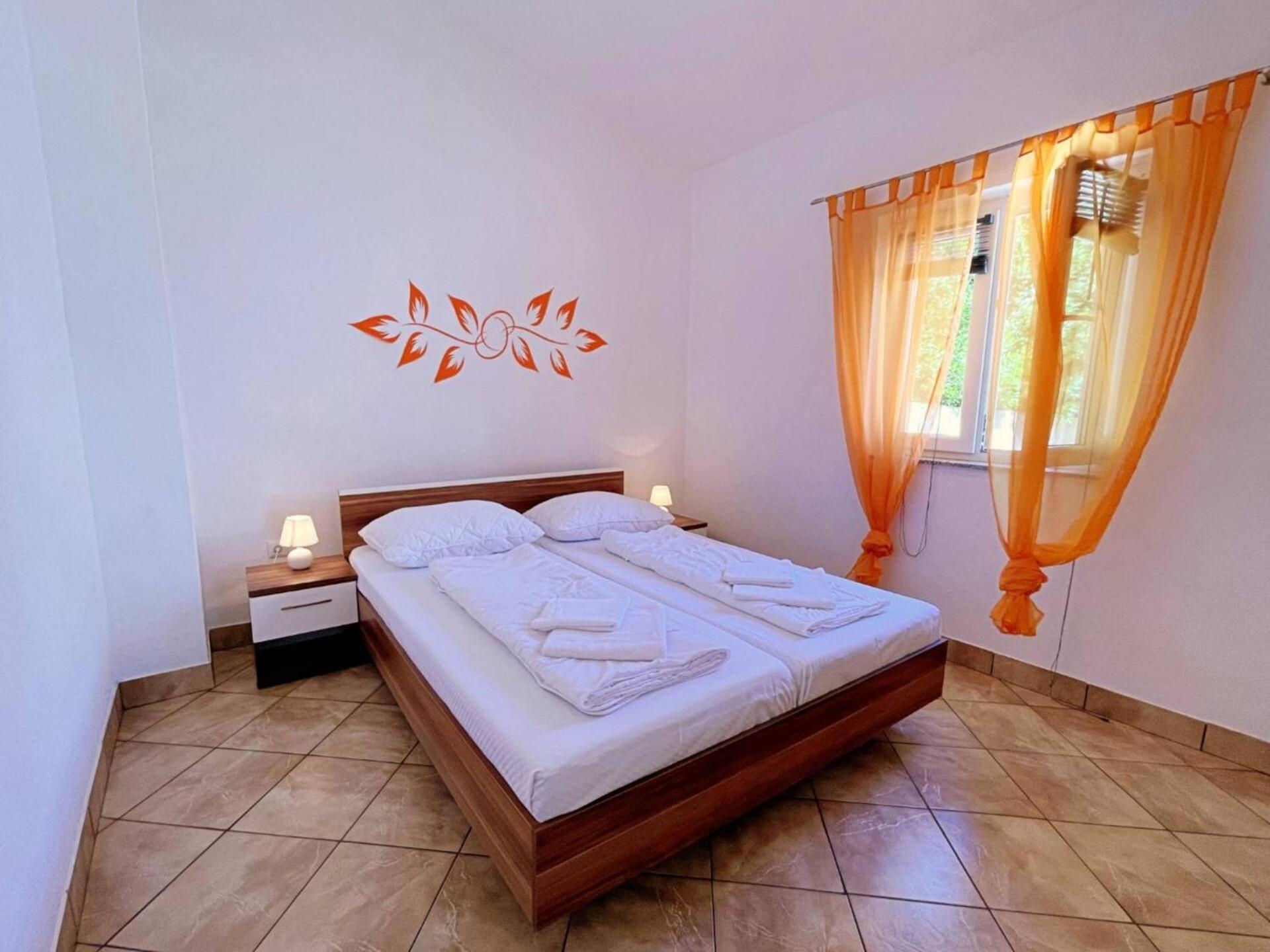 Top Apartments