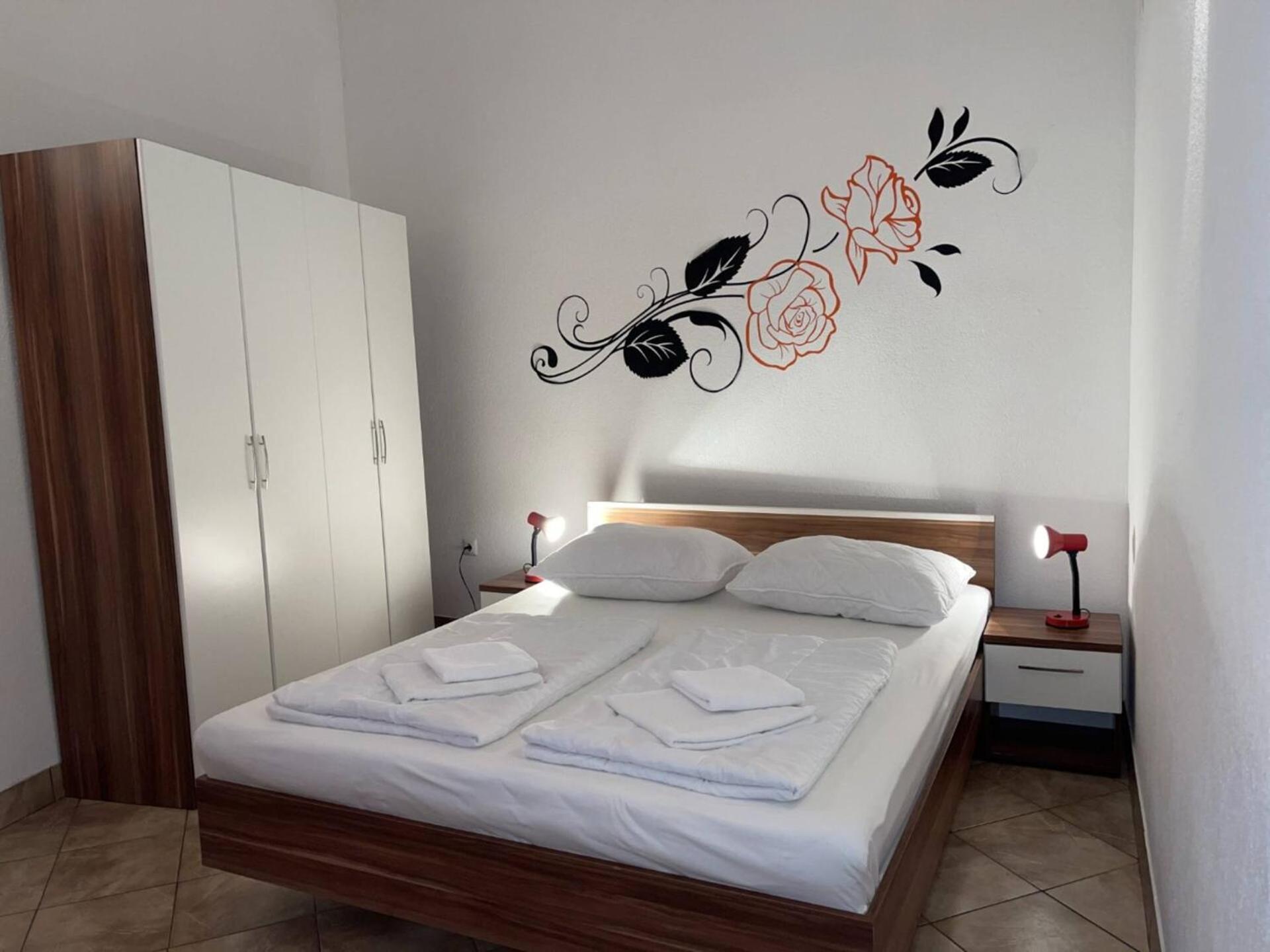 Top Apartments