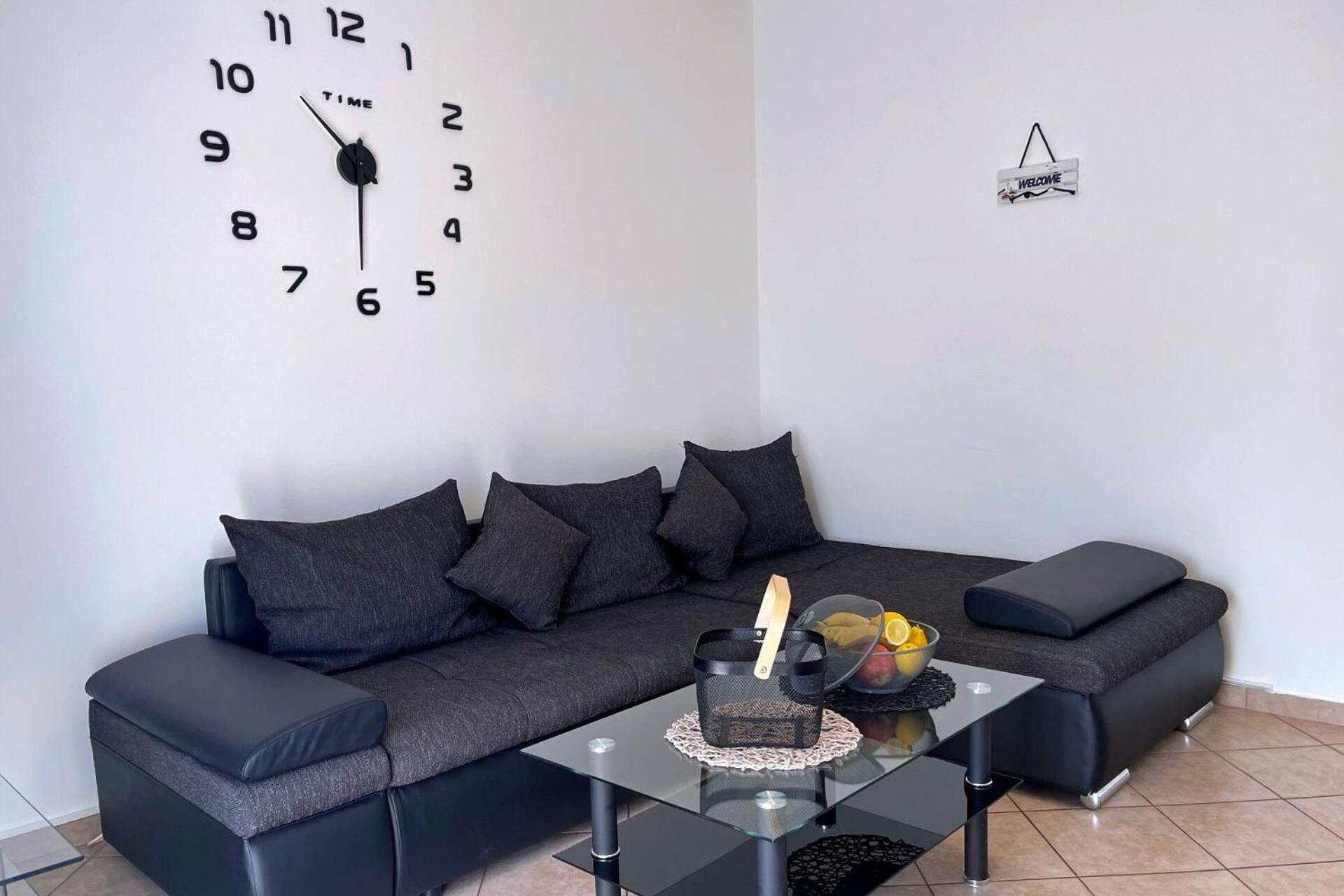 Top Apartments