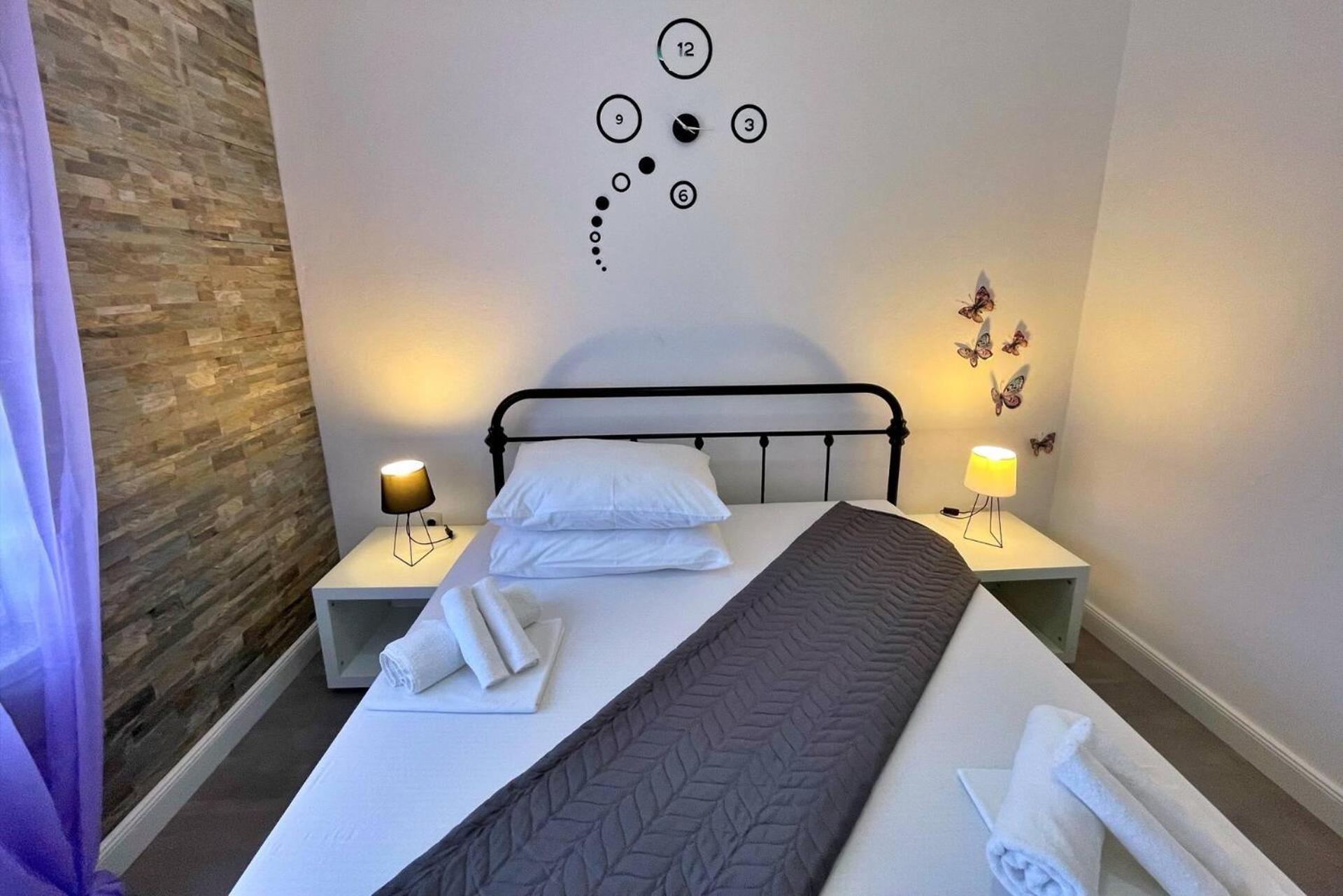 Top Apartments