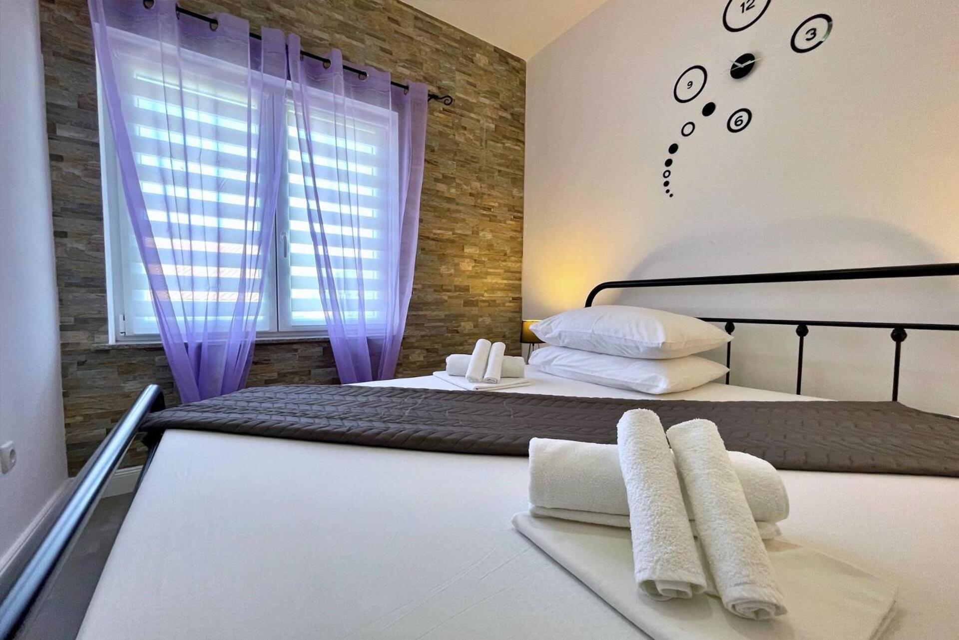 Top Apartments