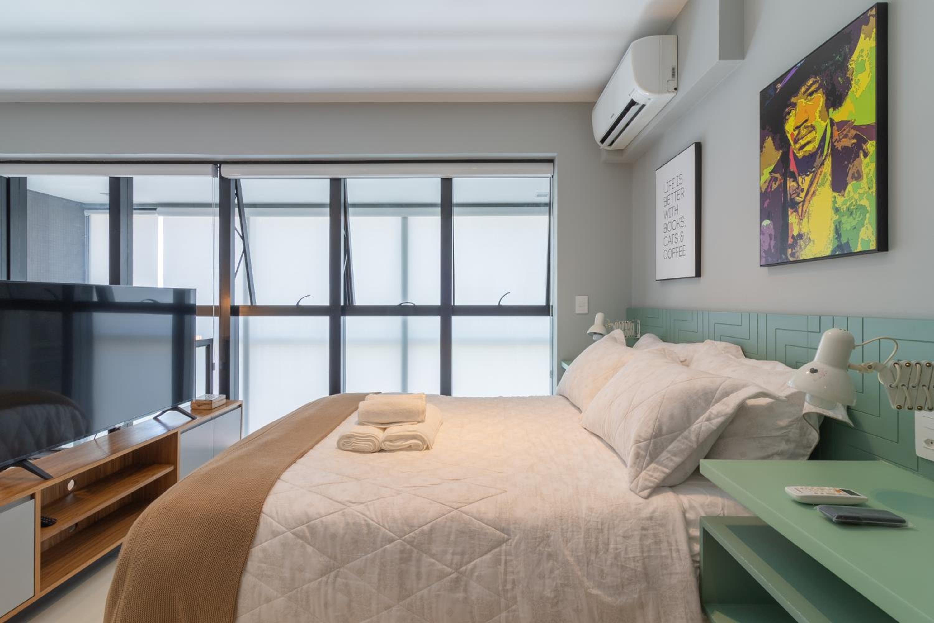 Duplex Excepcional no Campo Belo: Luxo em 60m²