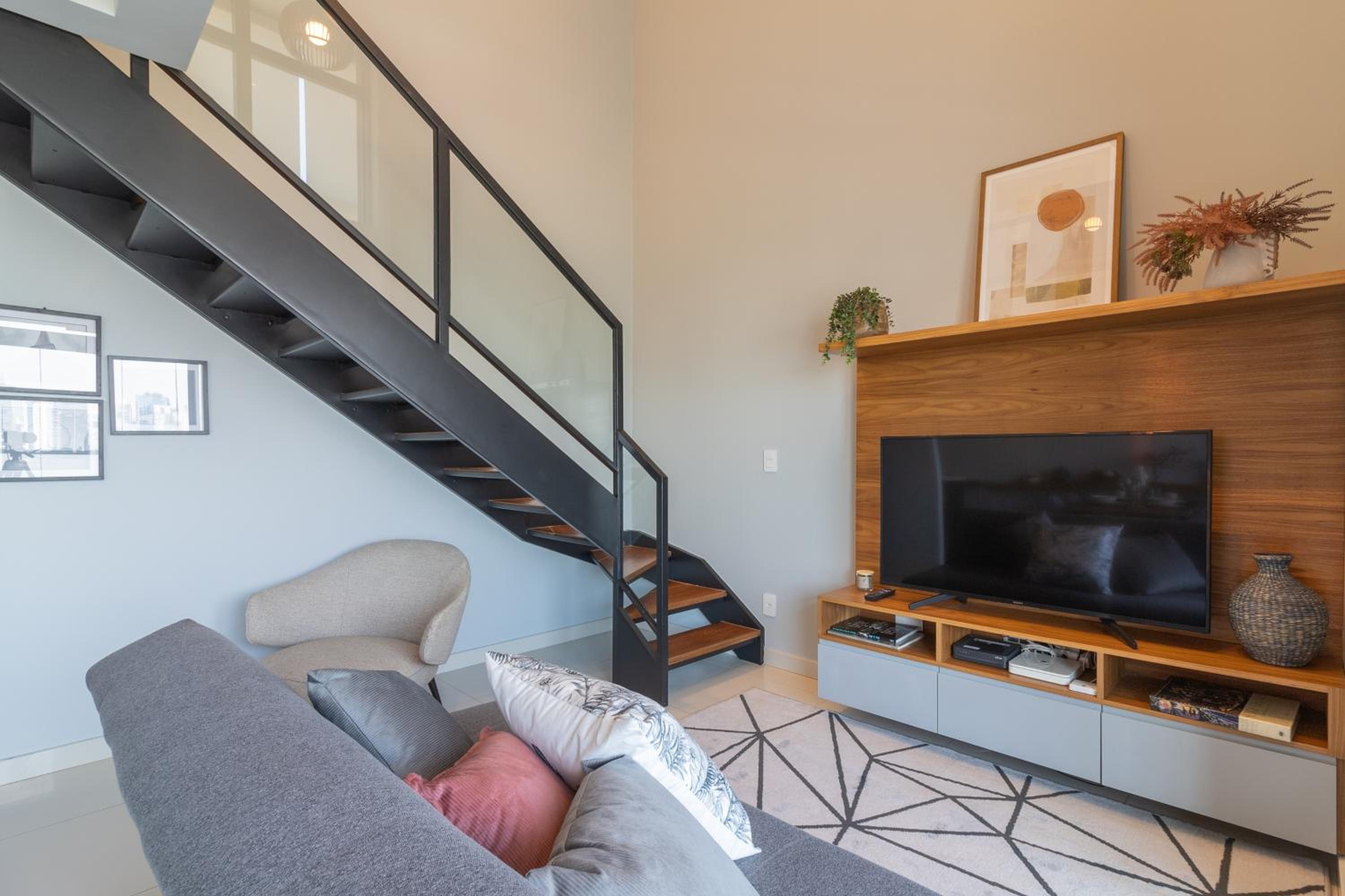 Duplex Excepcional no Campo Belo: Luxo em 60m²