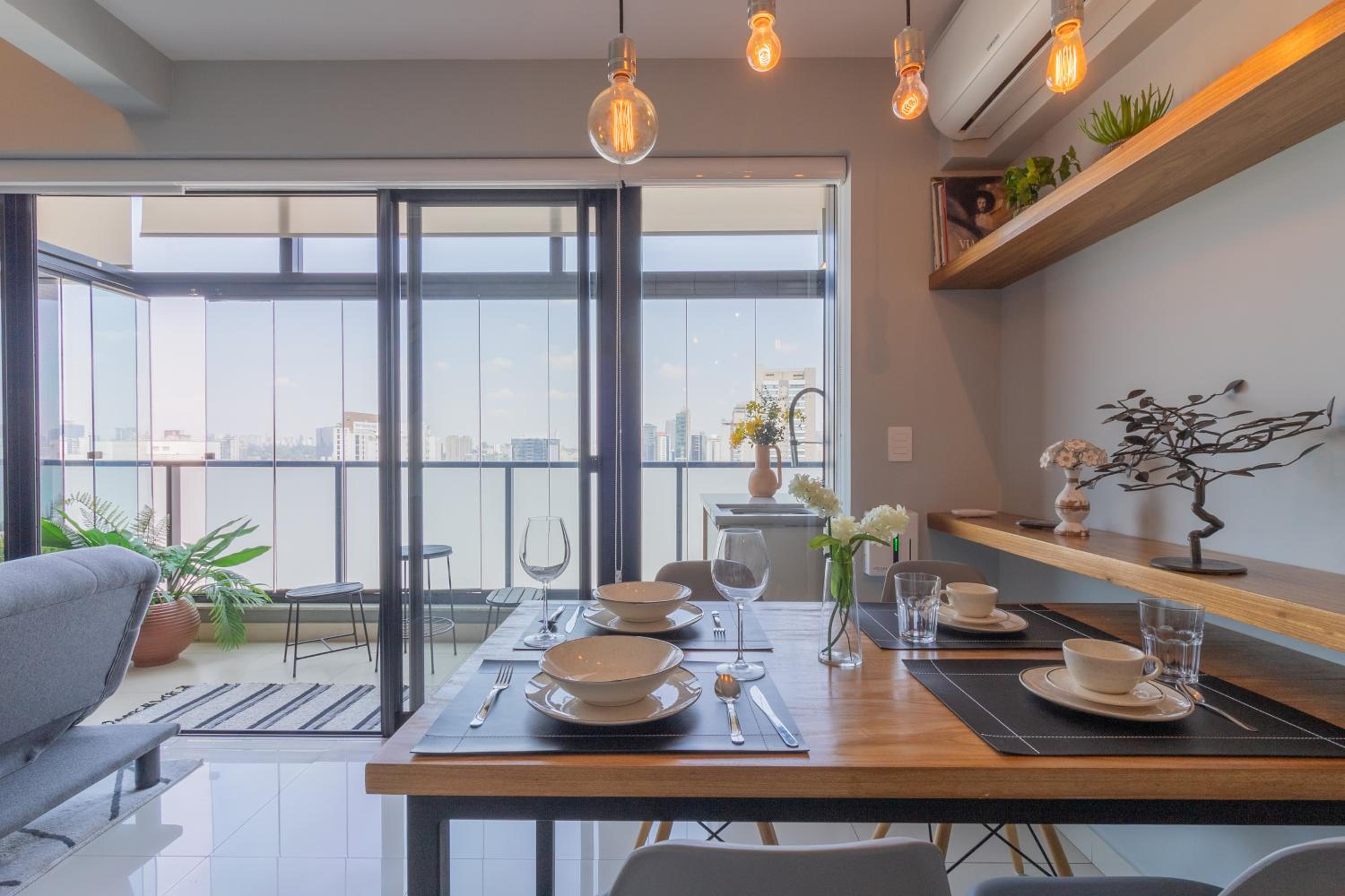Duplex Excepcional no Campo Belo: Luxo em 60m²