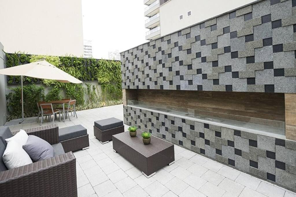 Duplex Excepcional no Campo Belo: Luxo em 60m²