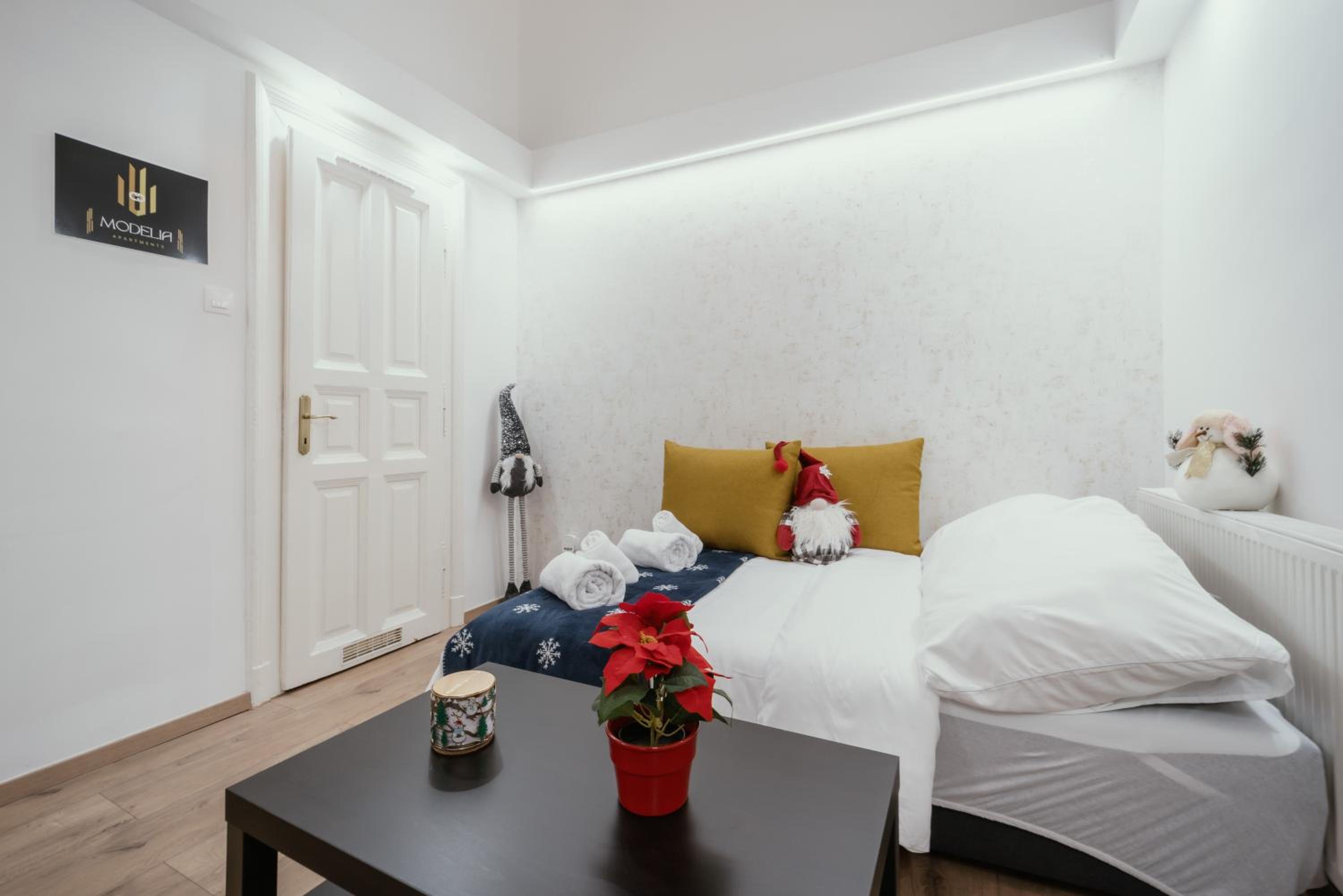 Modelia Apartment at Gellert Square view 3