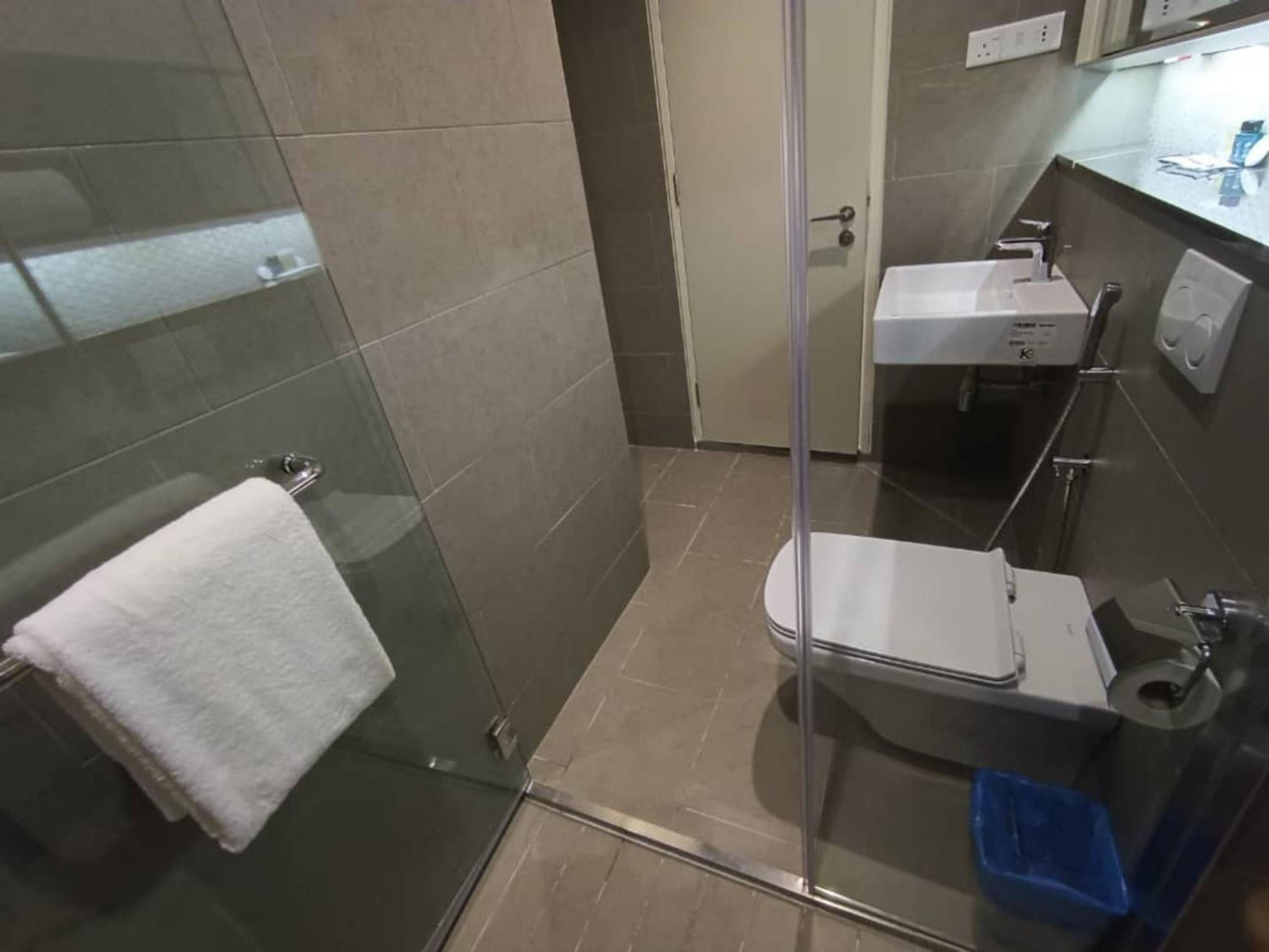 Robertson Special Suite KL