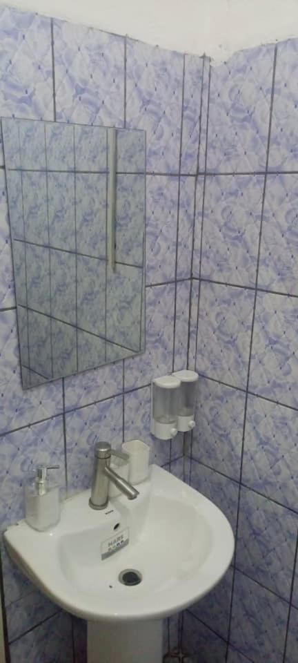 AFRIEUROTEXT Kamerun-High Standing-Appartements-Wifi-Security-Restaurant-modern Kitchen