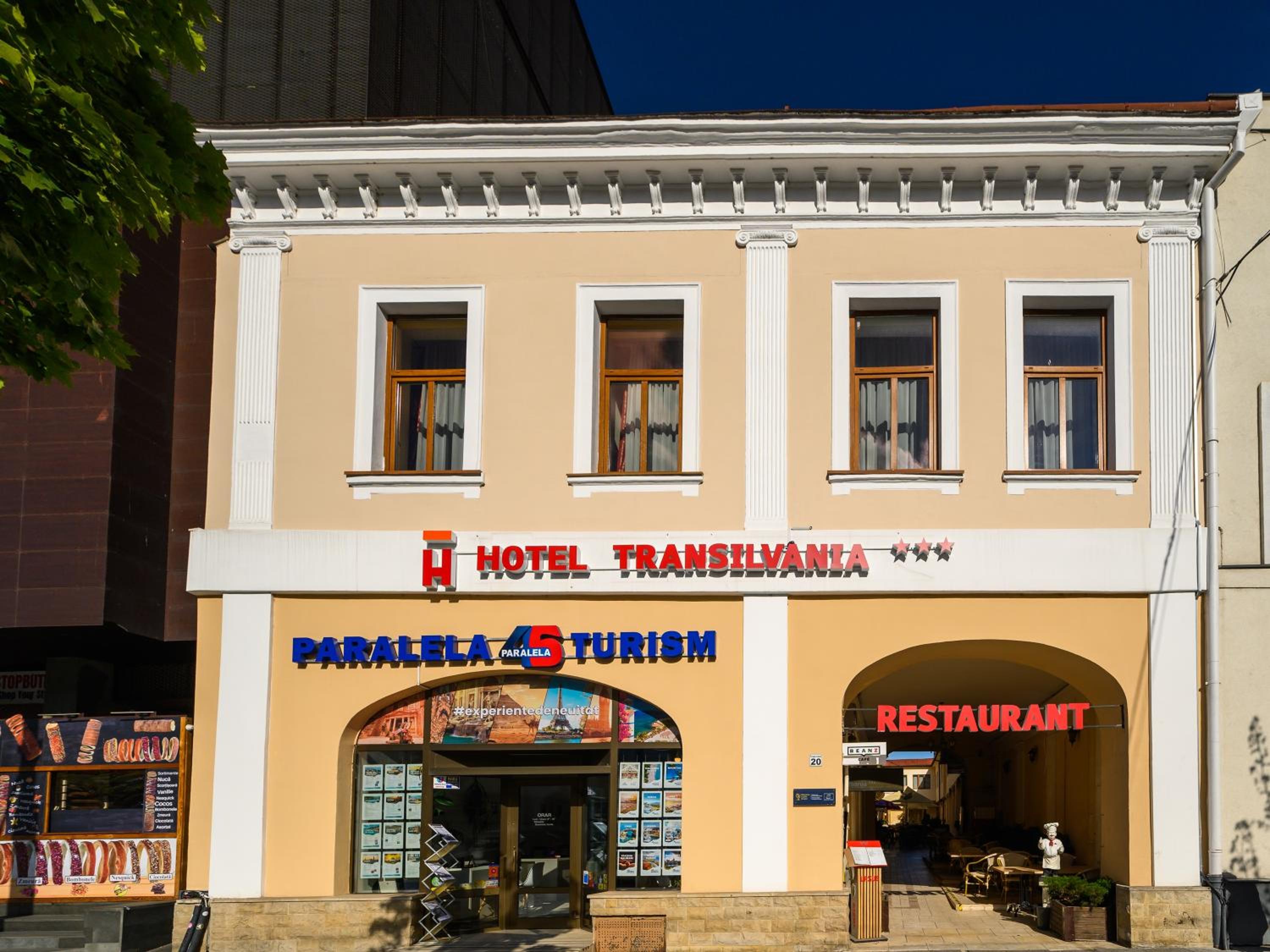 Hotel Transilvania - Image 1