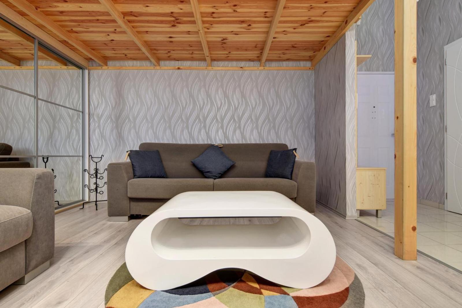 Fashion Street Loft view 5