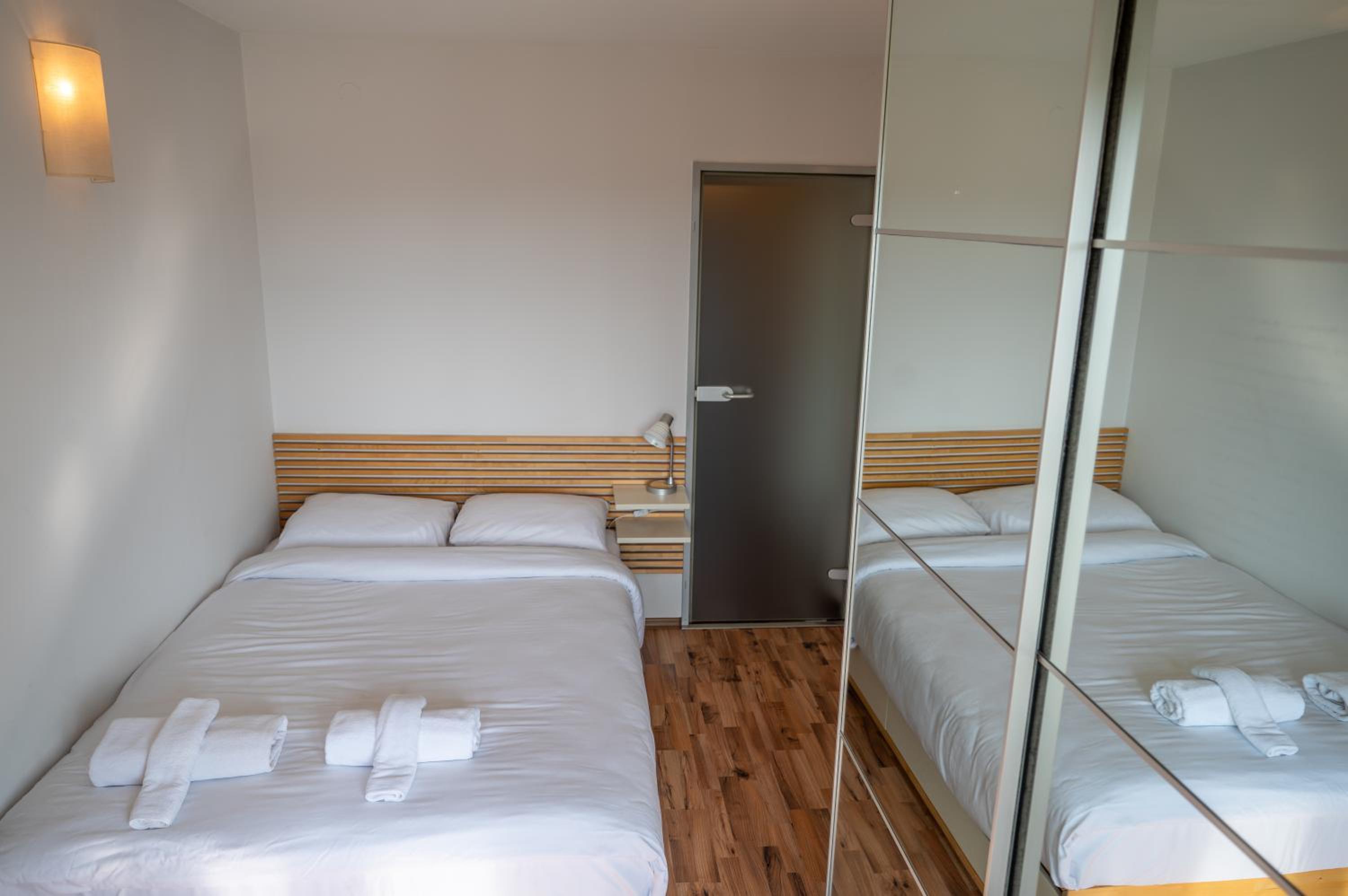 Bright 1BDR with Balcony