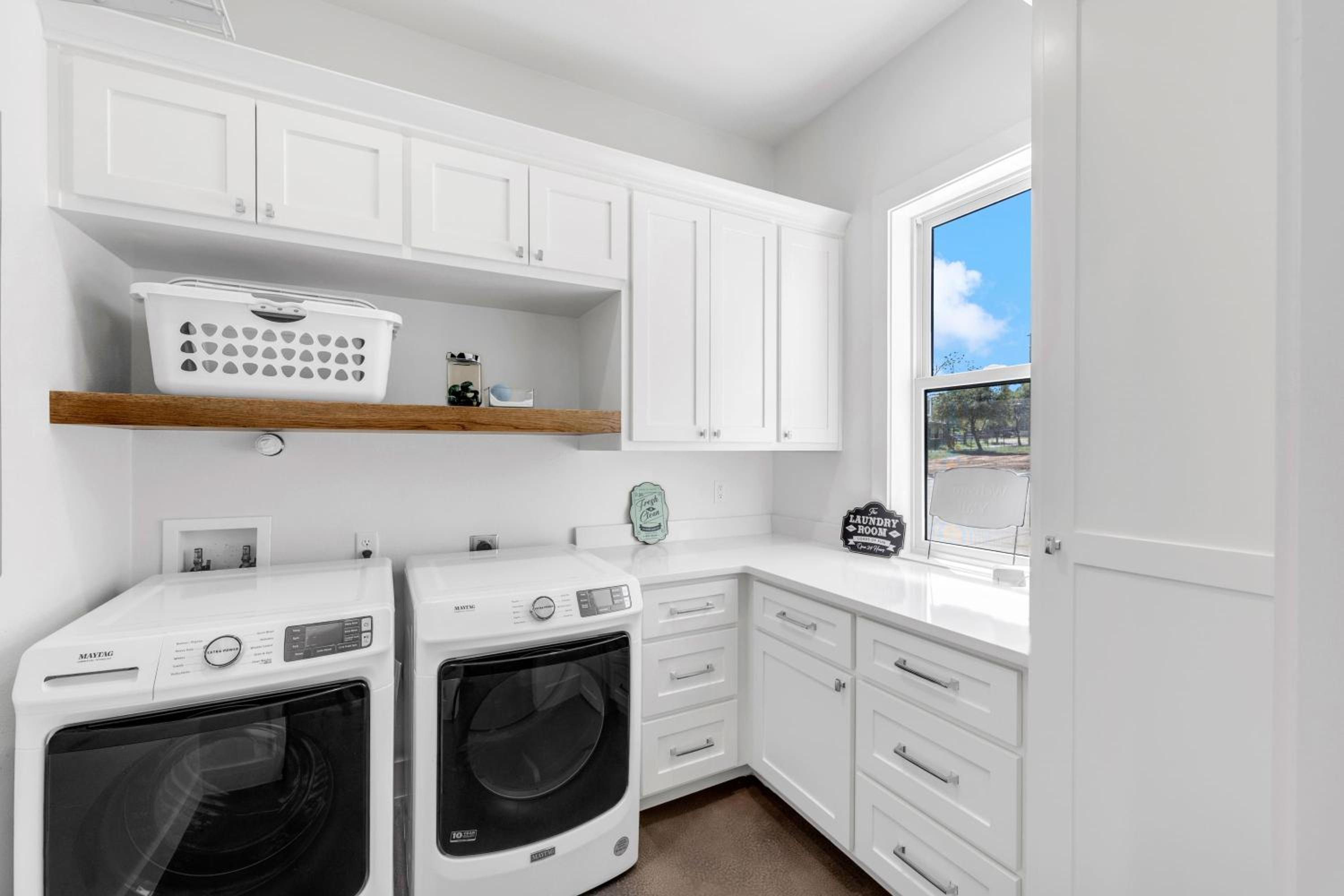 Lakeview Landing and Concierge Services