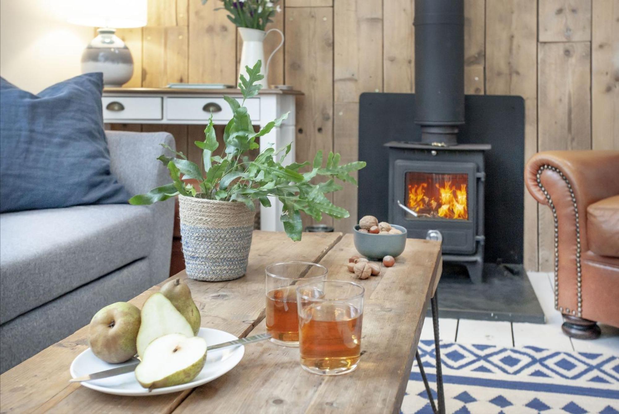 Birdcage Cottage, Free WiFi, Fireplace, Coffee Machine view 4
