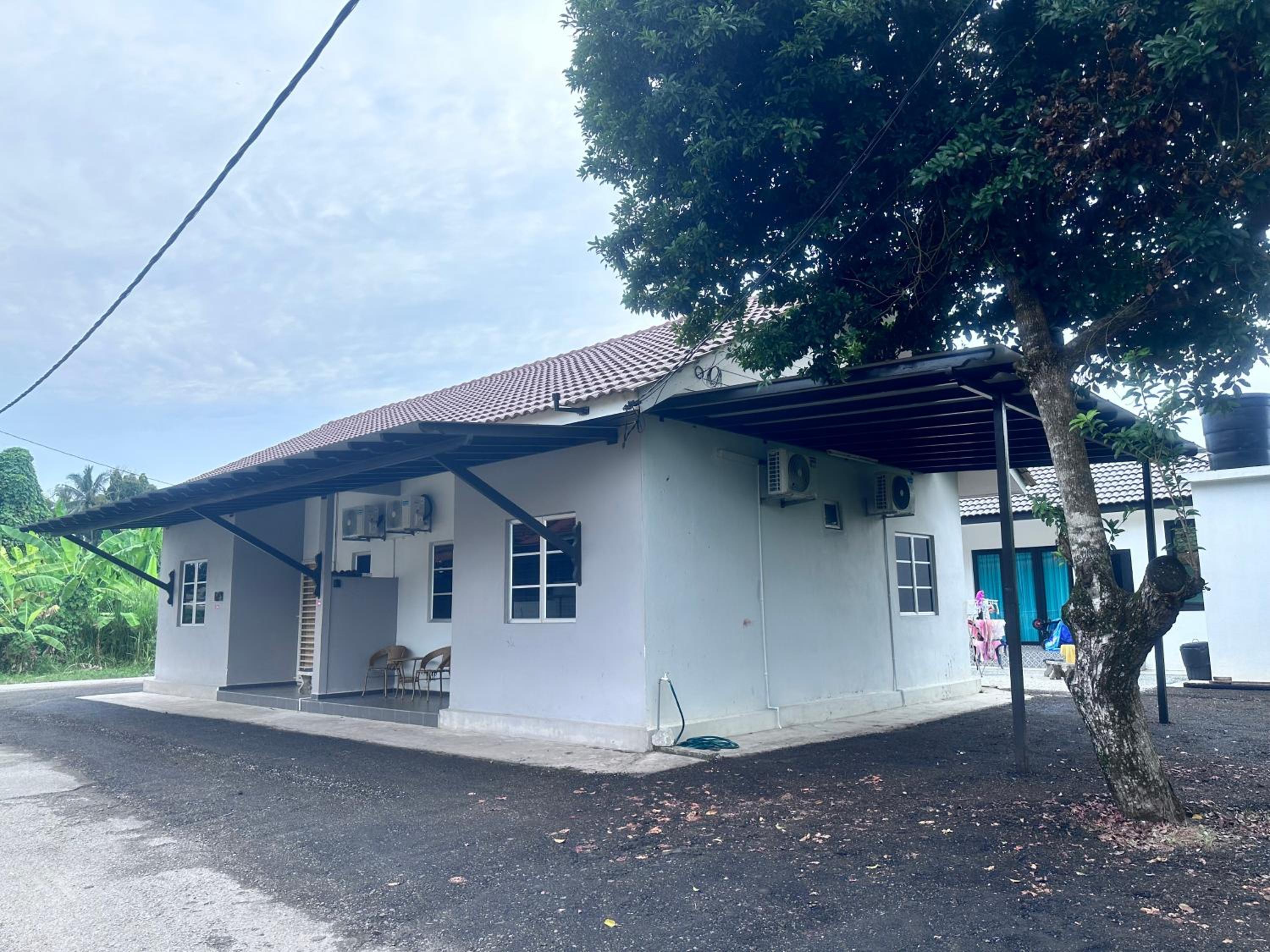 Saliff Cottage 2