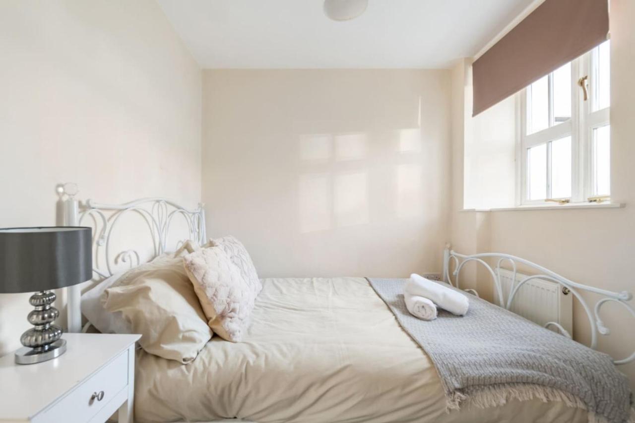 Gray Getaway in Axminster view 5