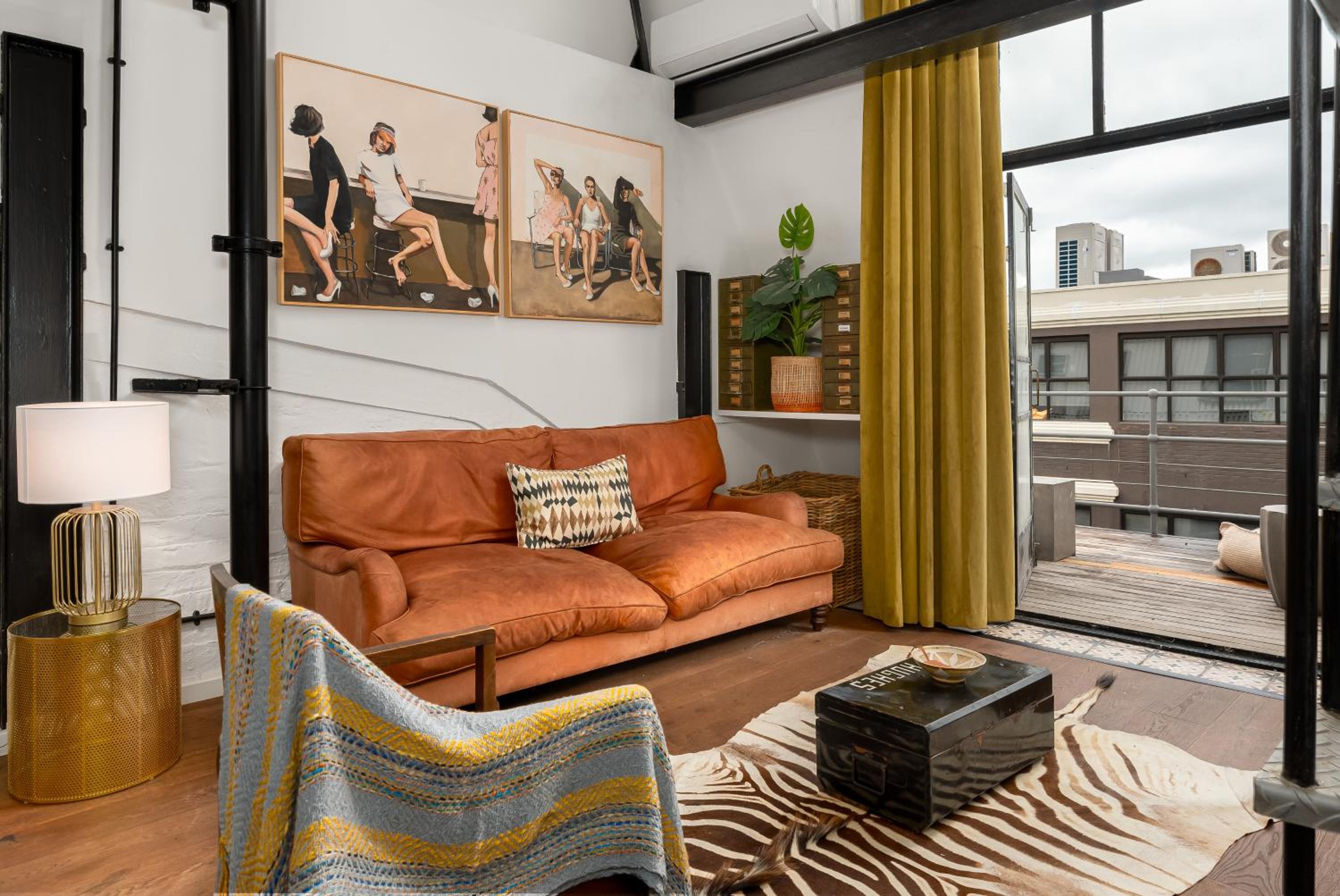 Wolroy House 506